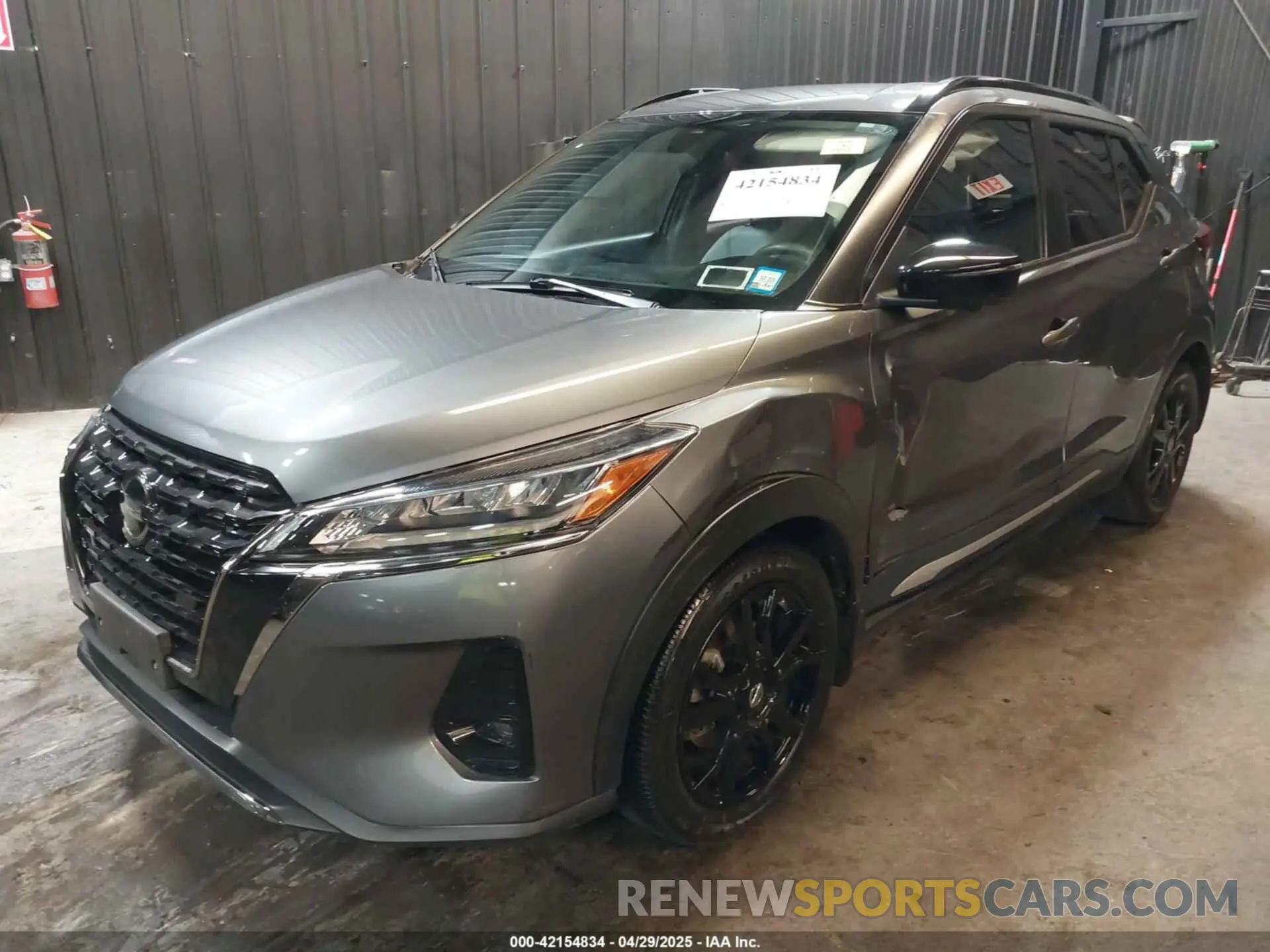 2 Photograph of a damaged car 3N1CP5DV1ML541758 NISSAN KICKS 2021