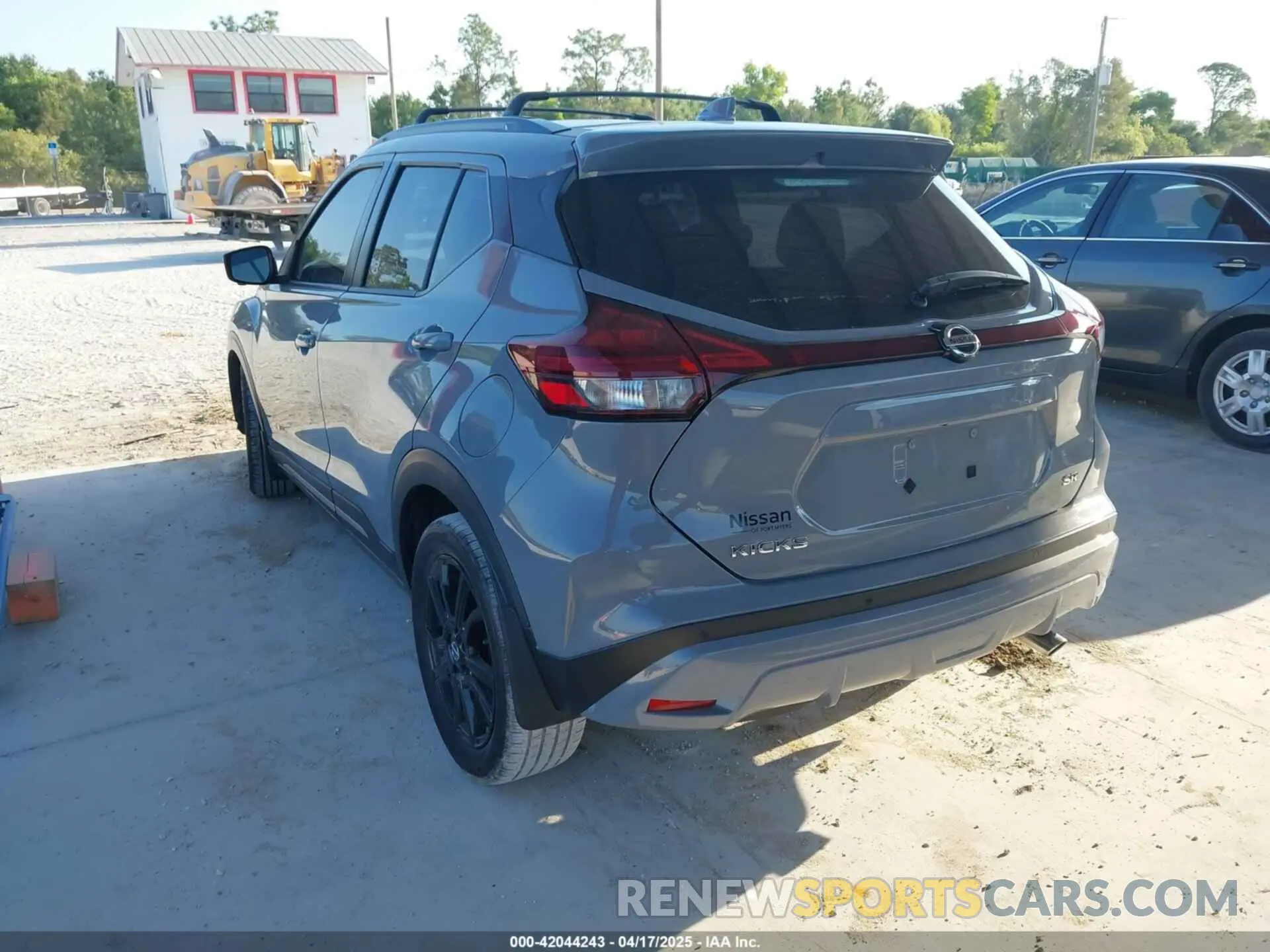 3 Фотография поврежденного автомобиля 3N1CP5DV1ML557619 NISSAN KICKS 2021