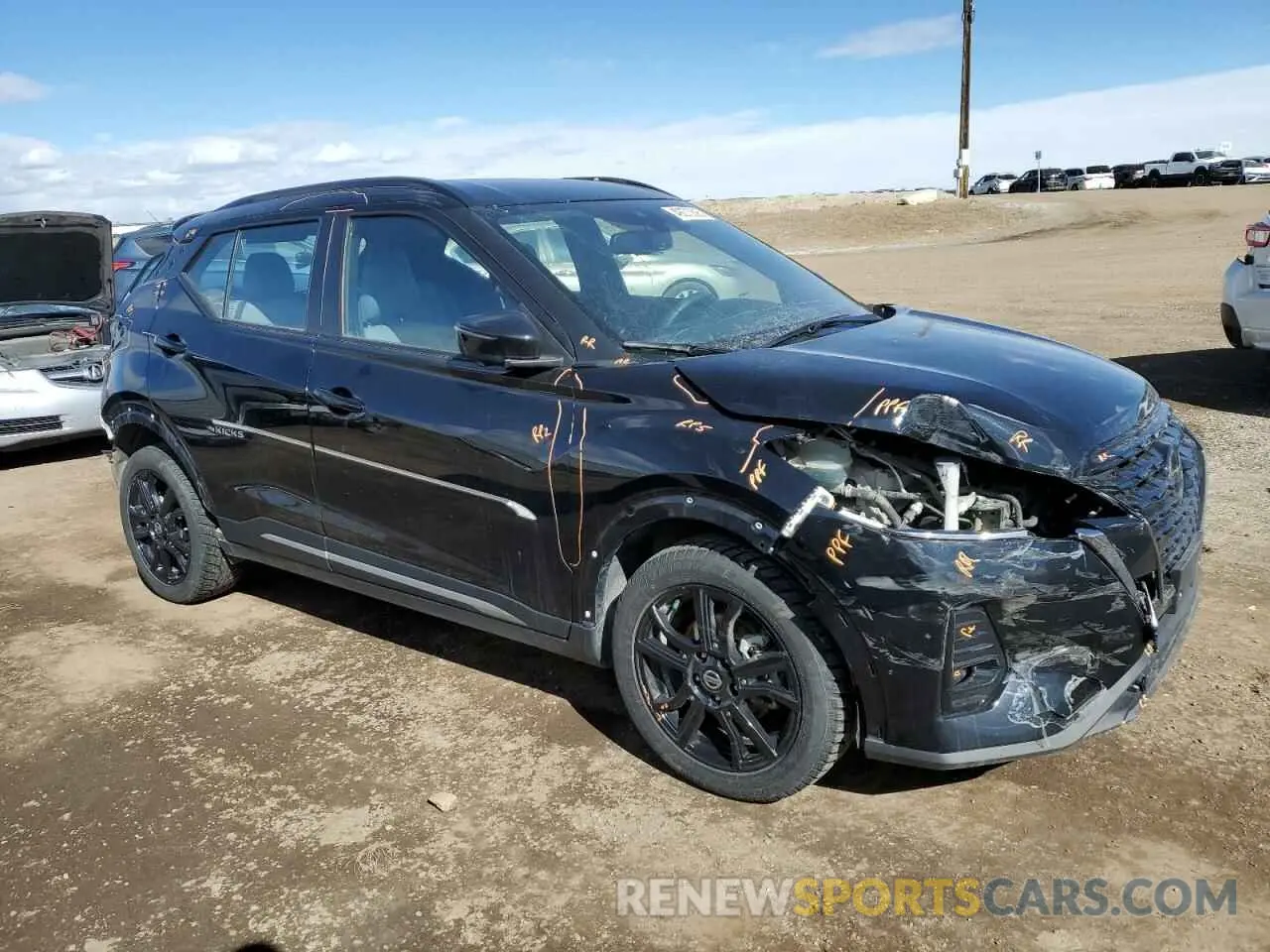 4 Photograph of a damaged car 3N1CP5DV1ML558138 NISSAN KICKS 2021