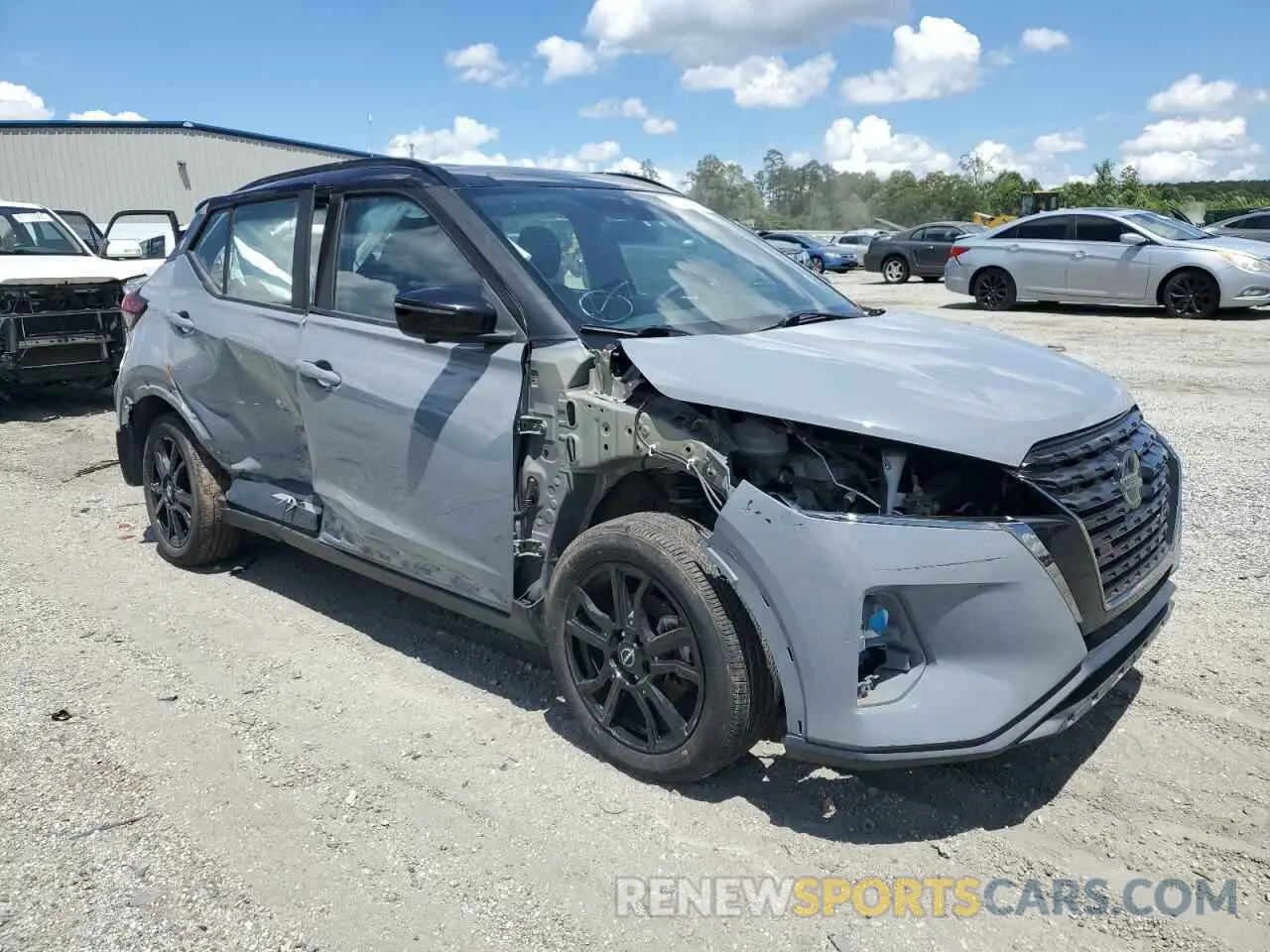 4 Photograph of a damaged car 3N1CP5DV3ML466545 NISSAN KICKS 2021