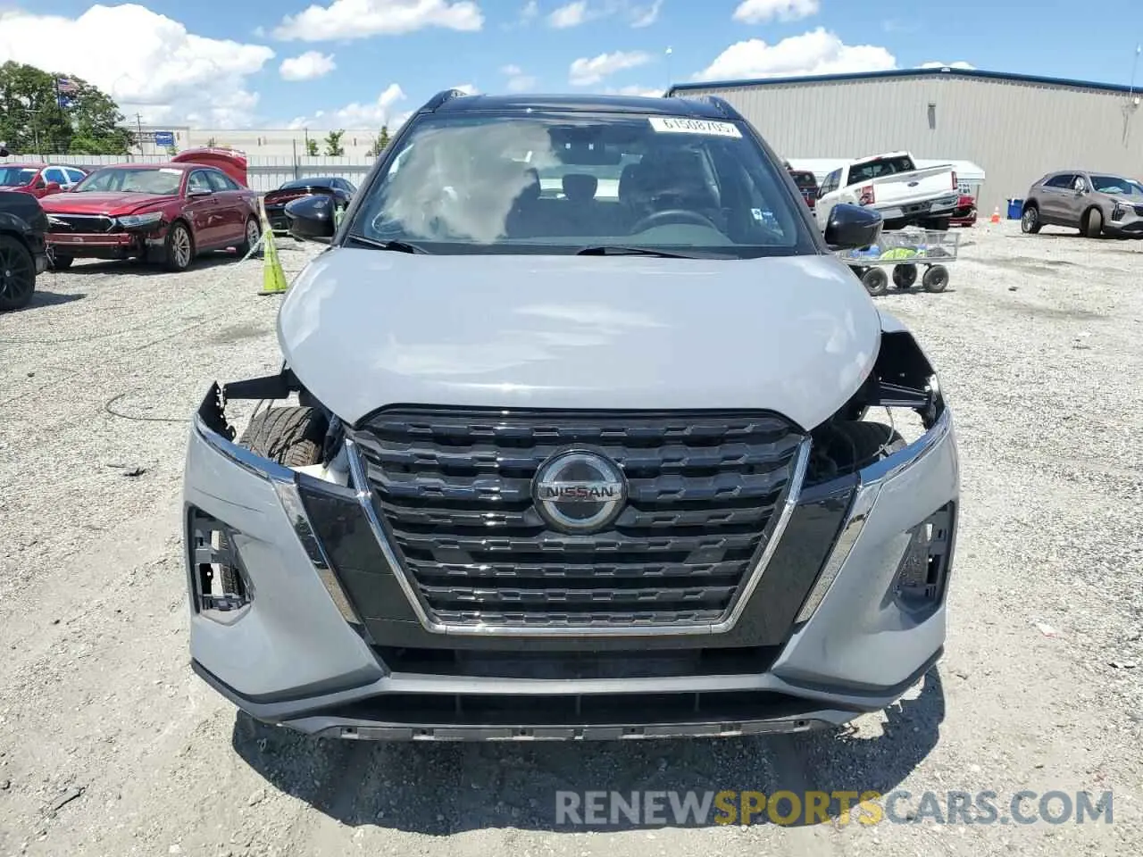 5 Photograph of a damaged car 3N1CP5DV3ML466545 NISSAN KICKS 2021