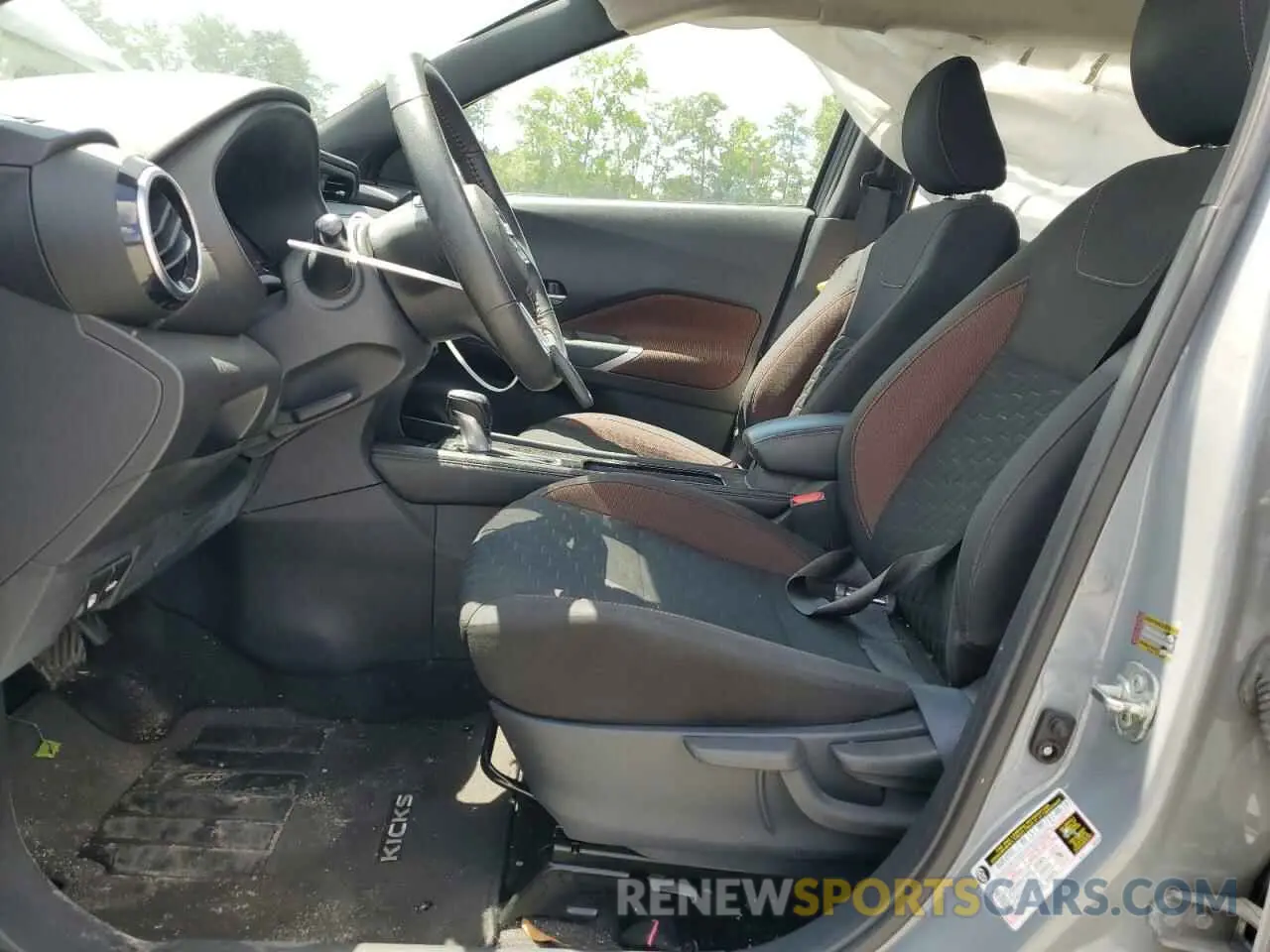 7 Photograph of a damaged car 3N1CP5DV3ML466545 NISSAN KICKS 2021