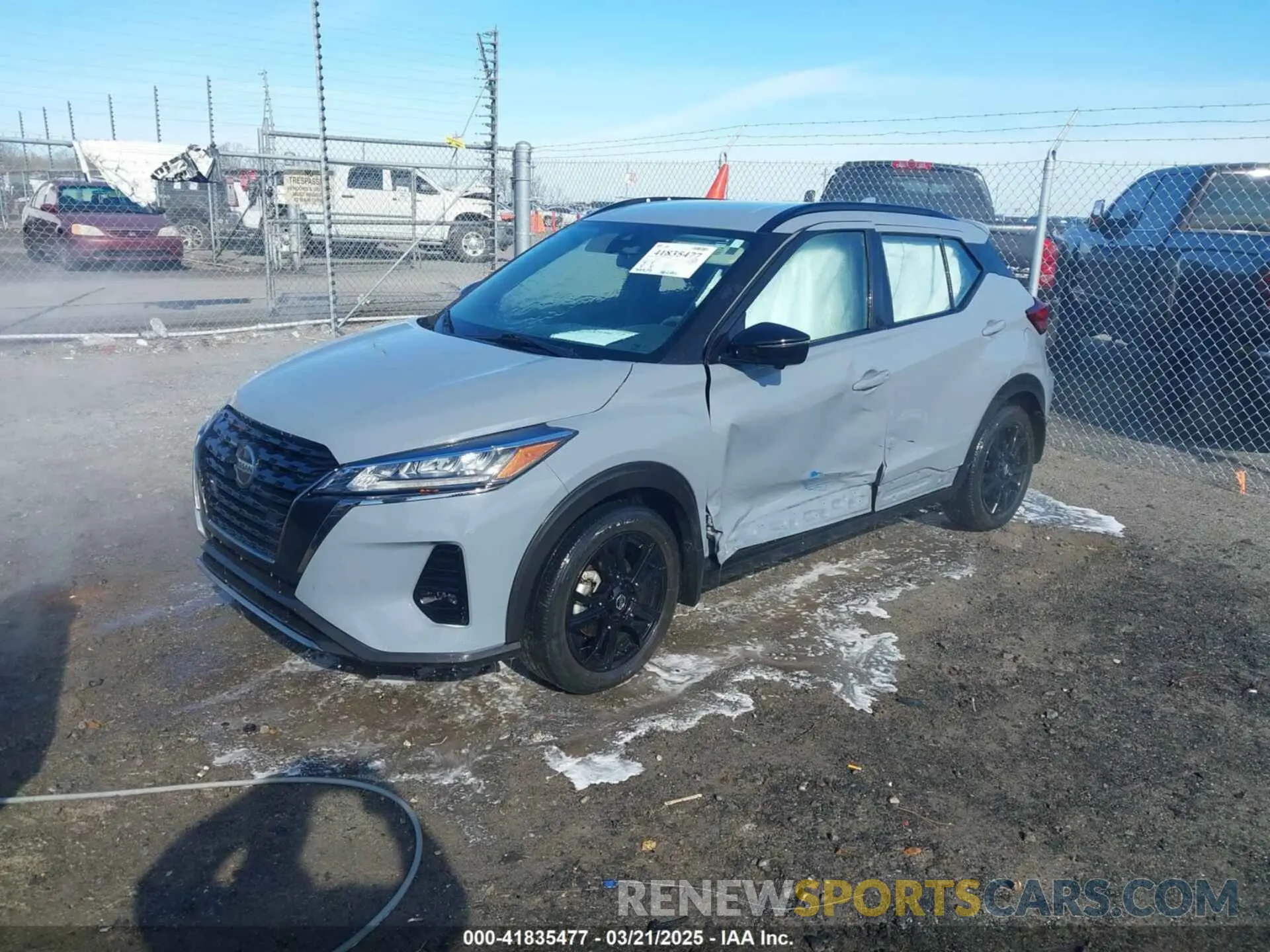2 Photograph of a damaged car 3N1CP5DV3ML525917 NISSAN KICKS 2021