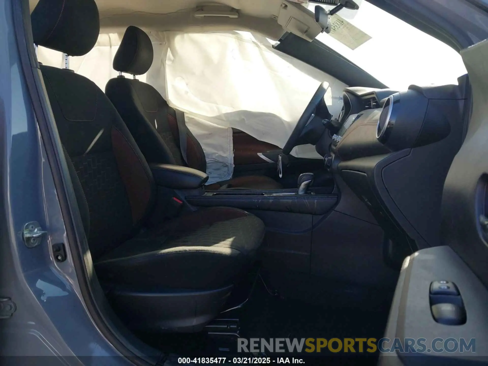 5 Photograph of a damaged car 3N1CP5DV3ML525917 NISSAN KICKS 2021