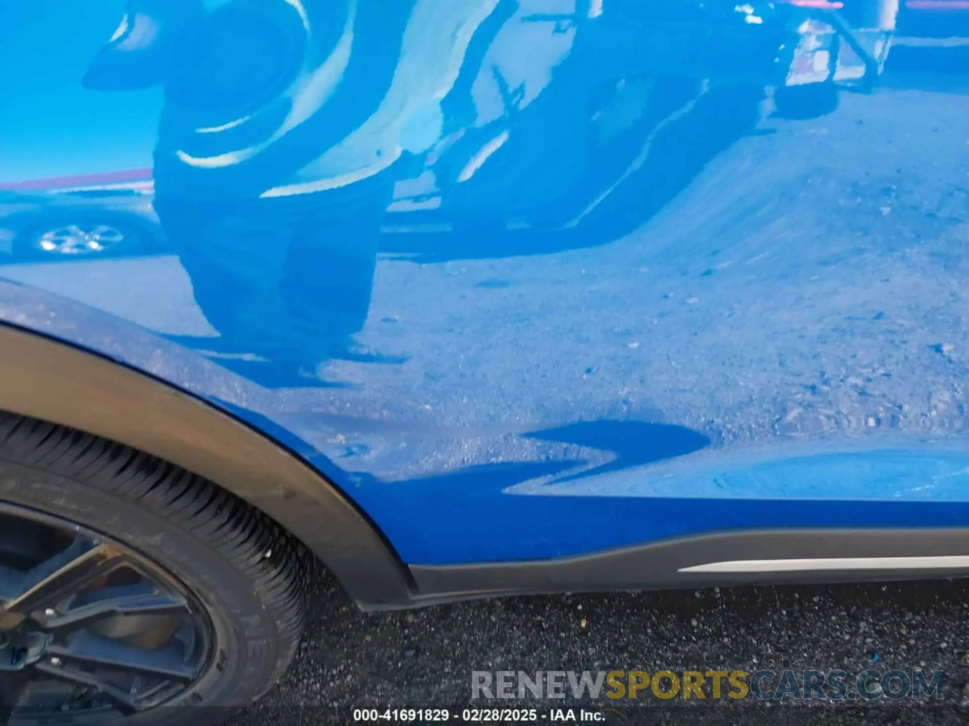 19 Photograph of a damaged car 3N1CP5DV3ML561218 NISSAN KICKS 2021