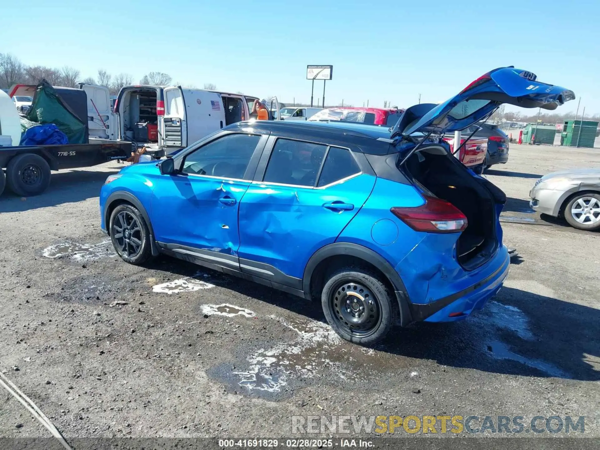 3 Photograph of a damaged car 3N1CP5DV3ML561218 NISSAN KICKS 2021