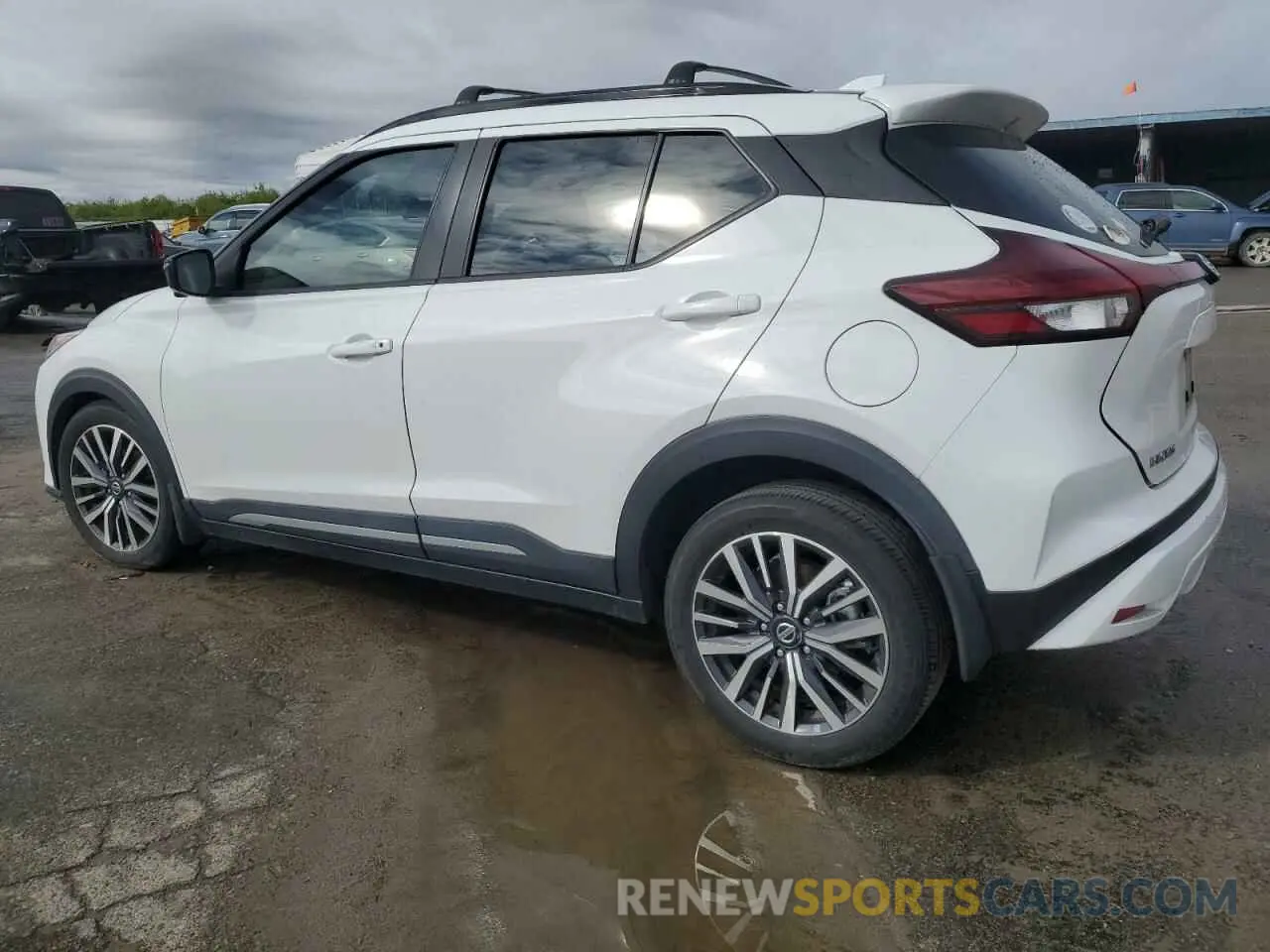 2 Photograph of a damaged car 3N1CP5DV4ML489686 NISSAN KICKS 2021