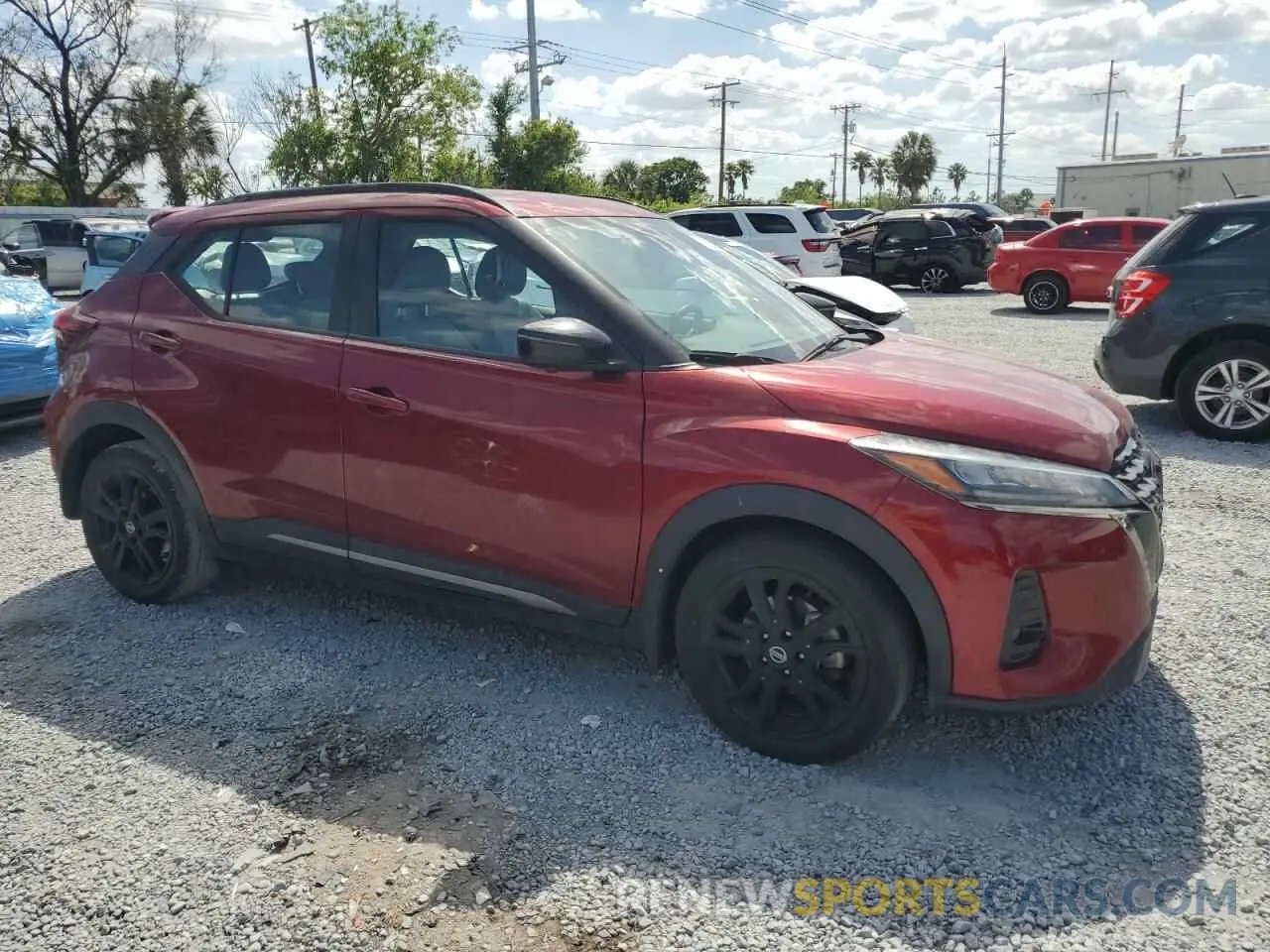 4 Photograph of a damaged car 3N1CP5DV4ML531564 NISSAN KICKS 2021