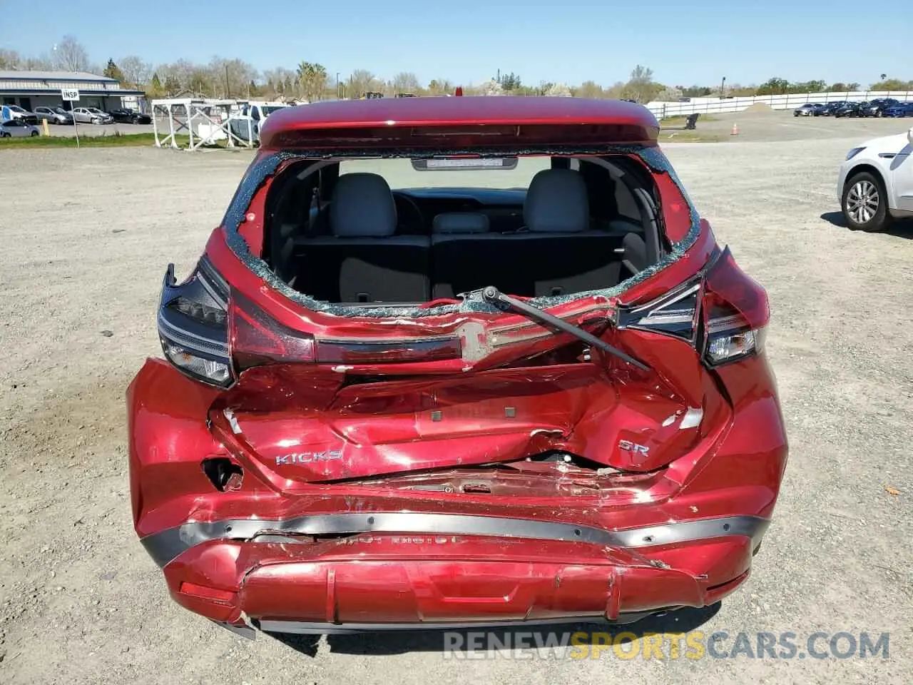 6 Photograph of a damaged car 3N1CP5DV5ML529760 NISSAN KICKS 2021