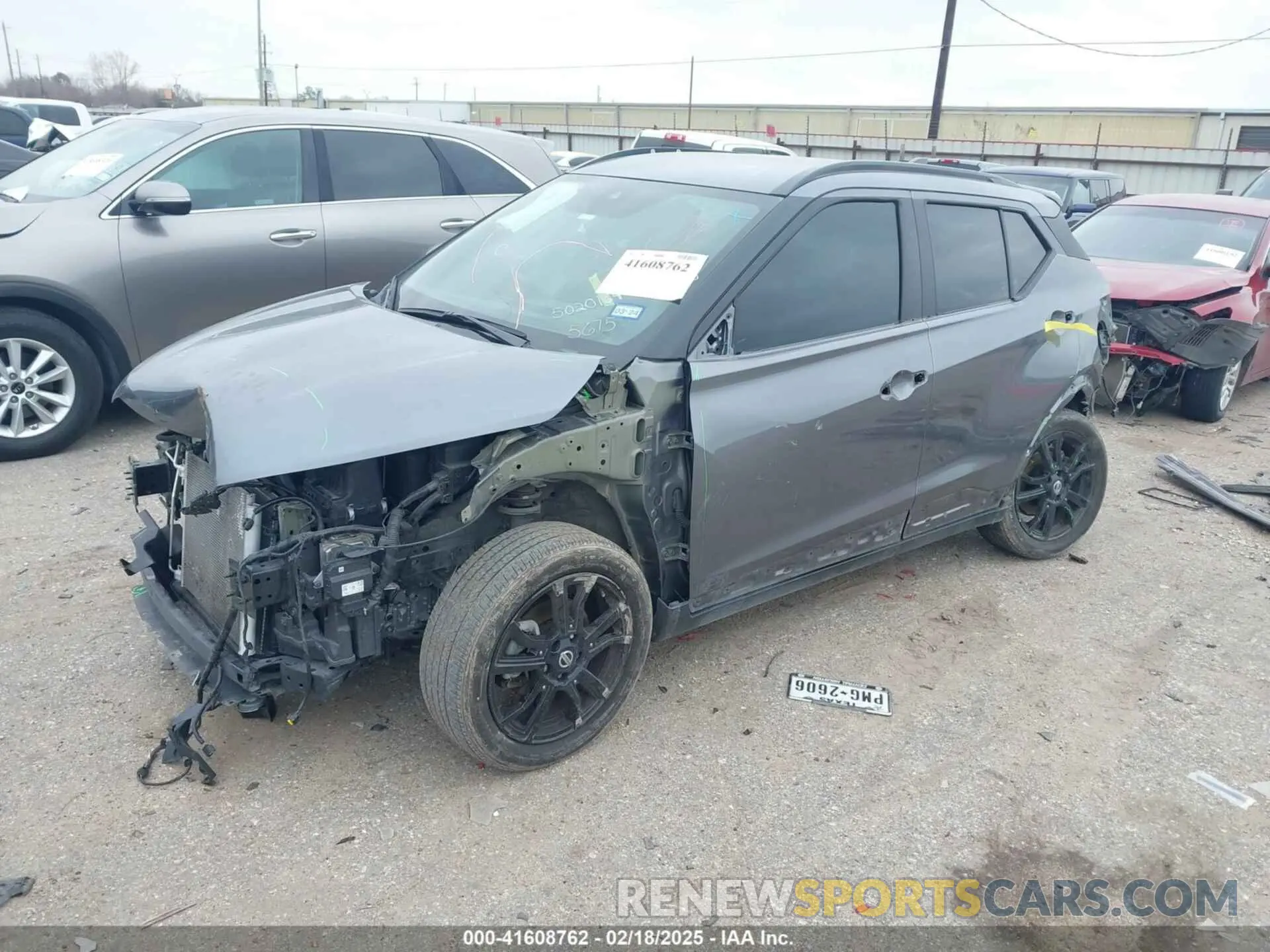 2 Фотография поврежденного автомобиля 3N1CP5DV6ML475675 NISSAN KICKS 2021