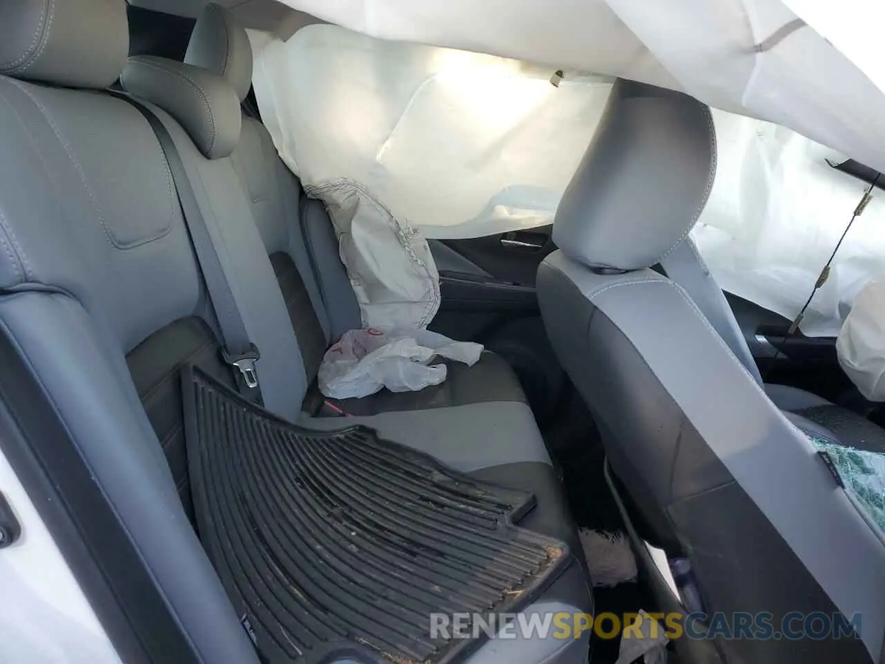 11 Photograph of a damaged car 3N1CP5DV7ML499905 NISSAN KICKS 2021