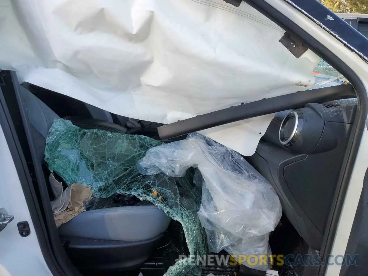 7 Photograph of a damaged car 3N1CP5DV7ML499905 NISSAN KICKS 2021