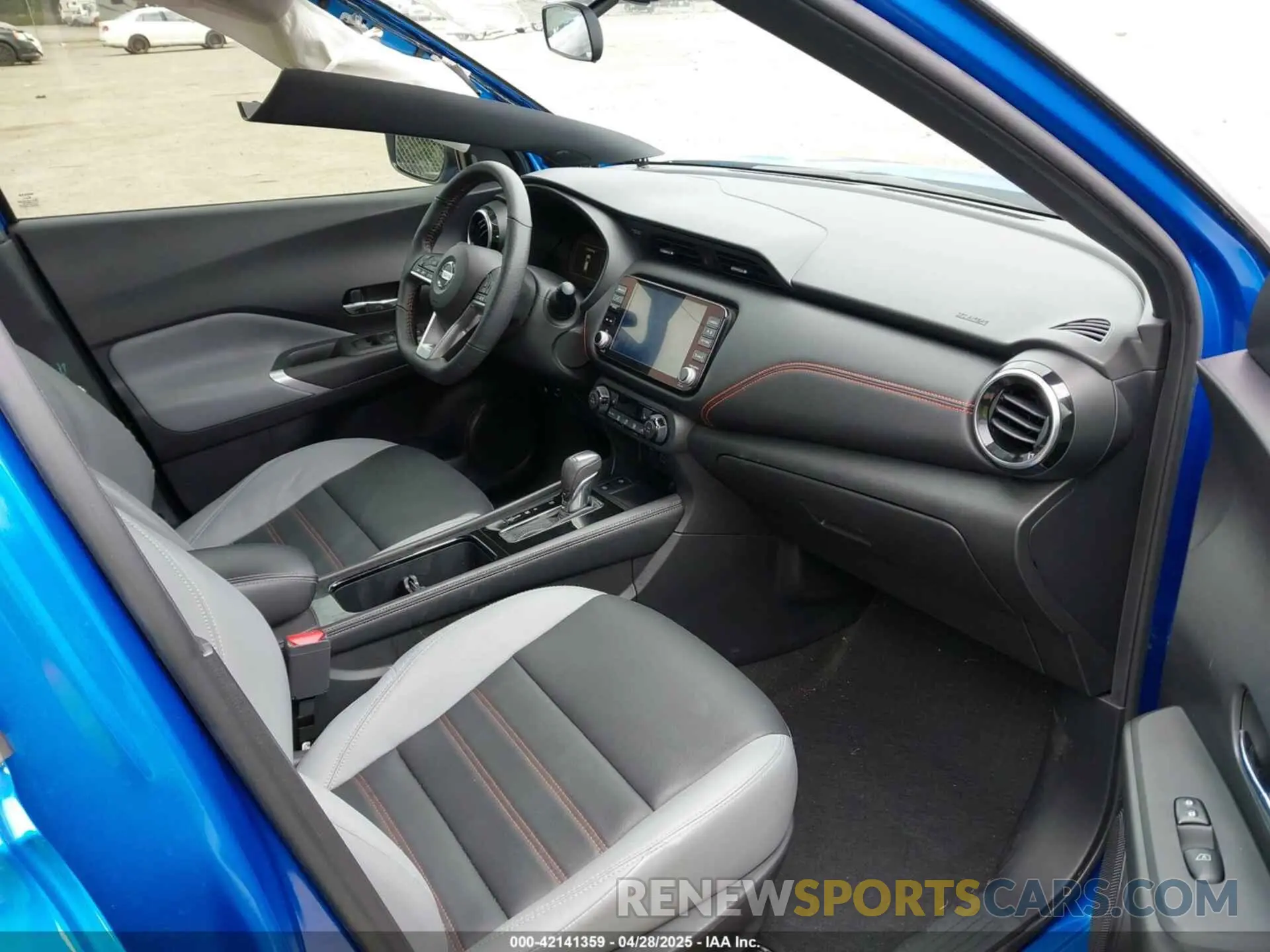 5 Photograph of a damaged car 3N1CP5DV8ML561716 NISSAN KICKS 2021