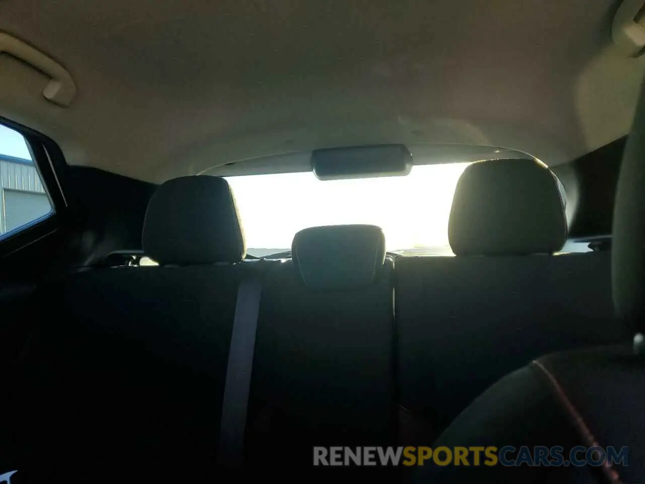 10 Photograph of a damaged car 3N1CP5DVXML559692 NISSAN KICKS 2021