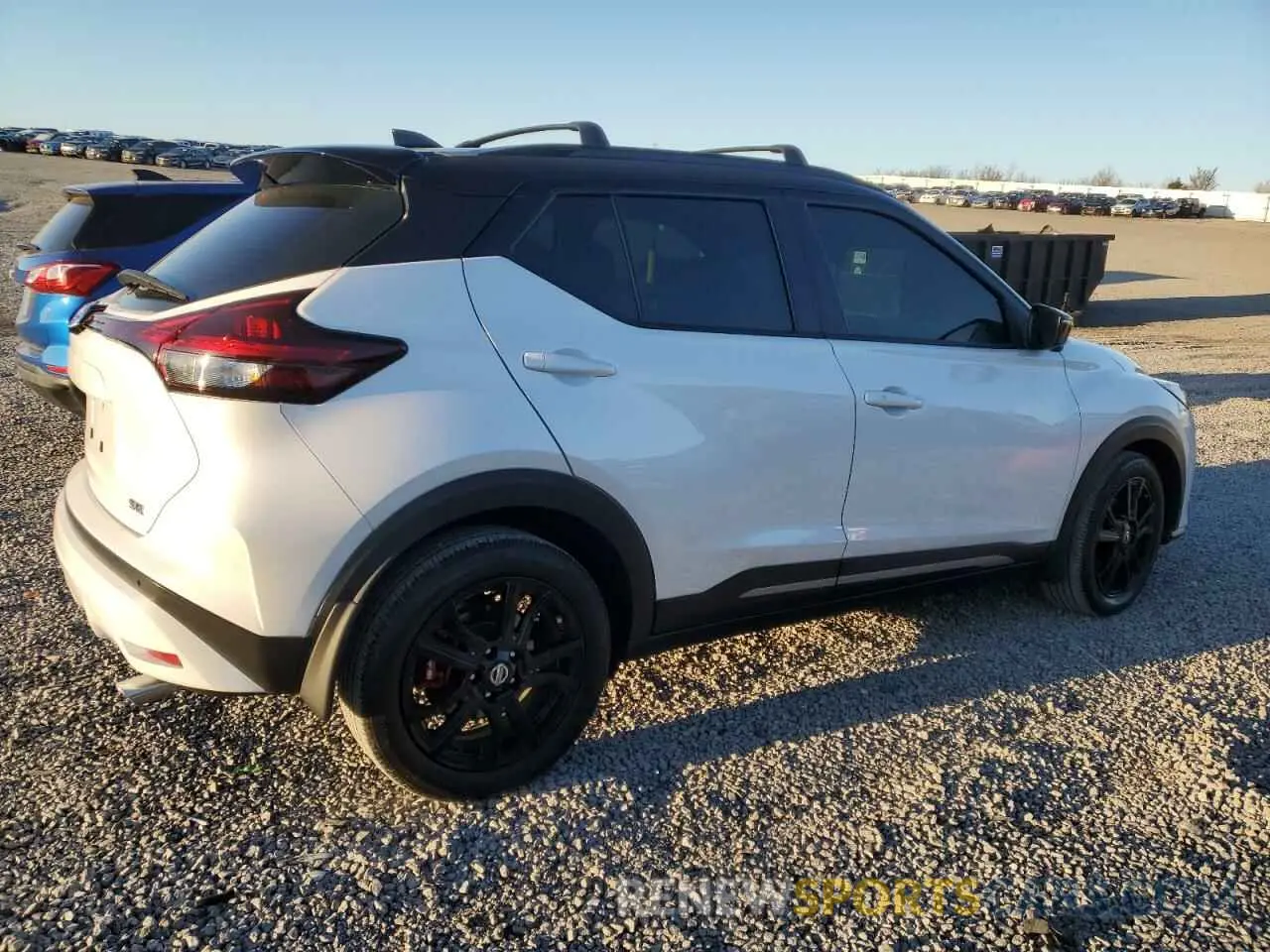 3 Photograph of a damaged car 3N1CP5DVXML559692 NISSAN KICKS 2021