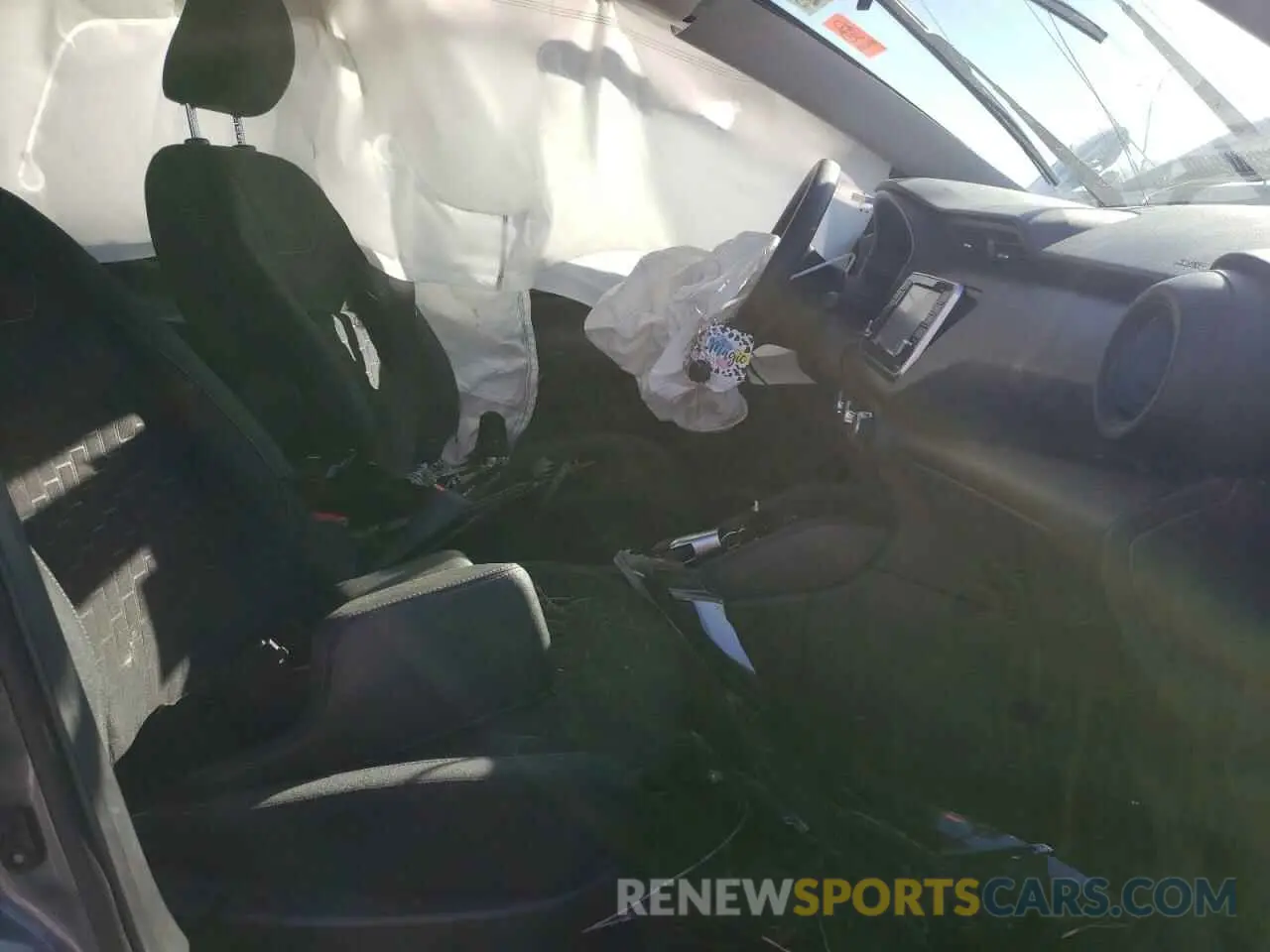 7 Photograph of a damaged car 3N1CP5BV0NL502101 NISSAN KICKS 2022