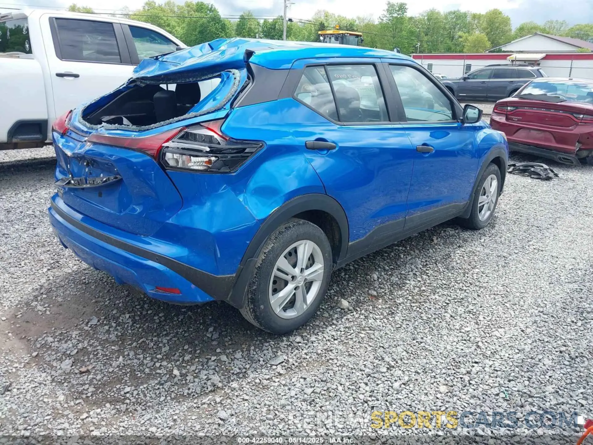 4 Photograph of a damaged car 3N1CP5BV1NL481274 NISSAN KICKS 2022