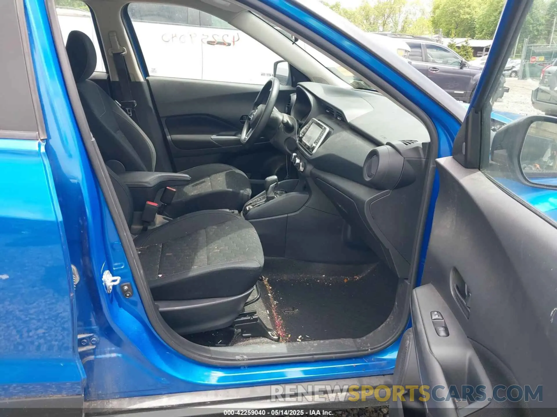 5 Photograph of a damaged car 3N1CP5BV1NL481274 NISSAN KICKS 2022