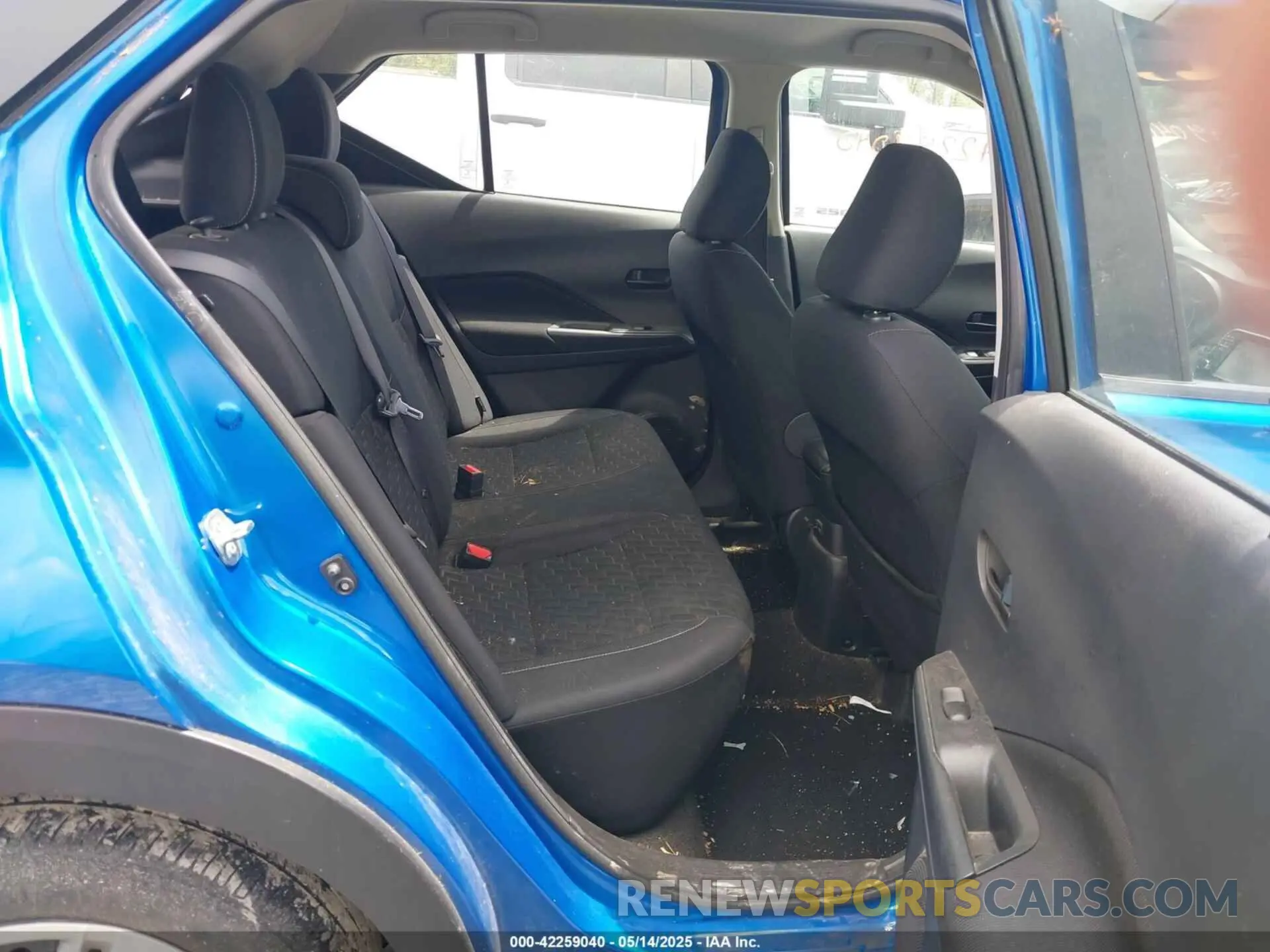 8 Photograph of a damaged car 3N1CP5BV1NL481274 NISSAN KICKS 2022
