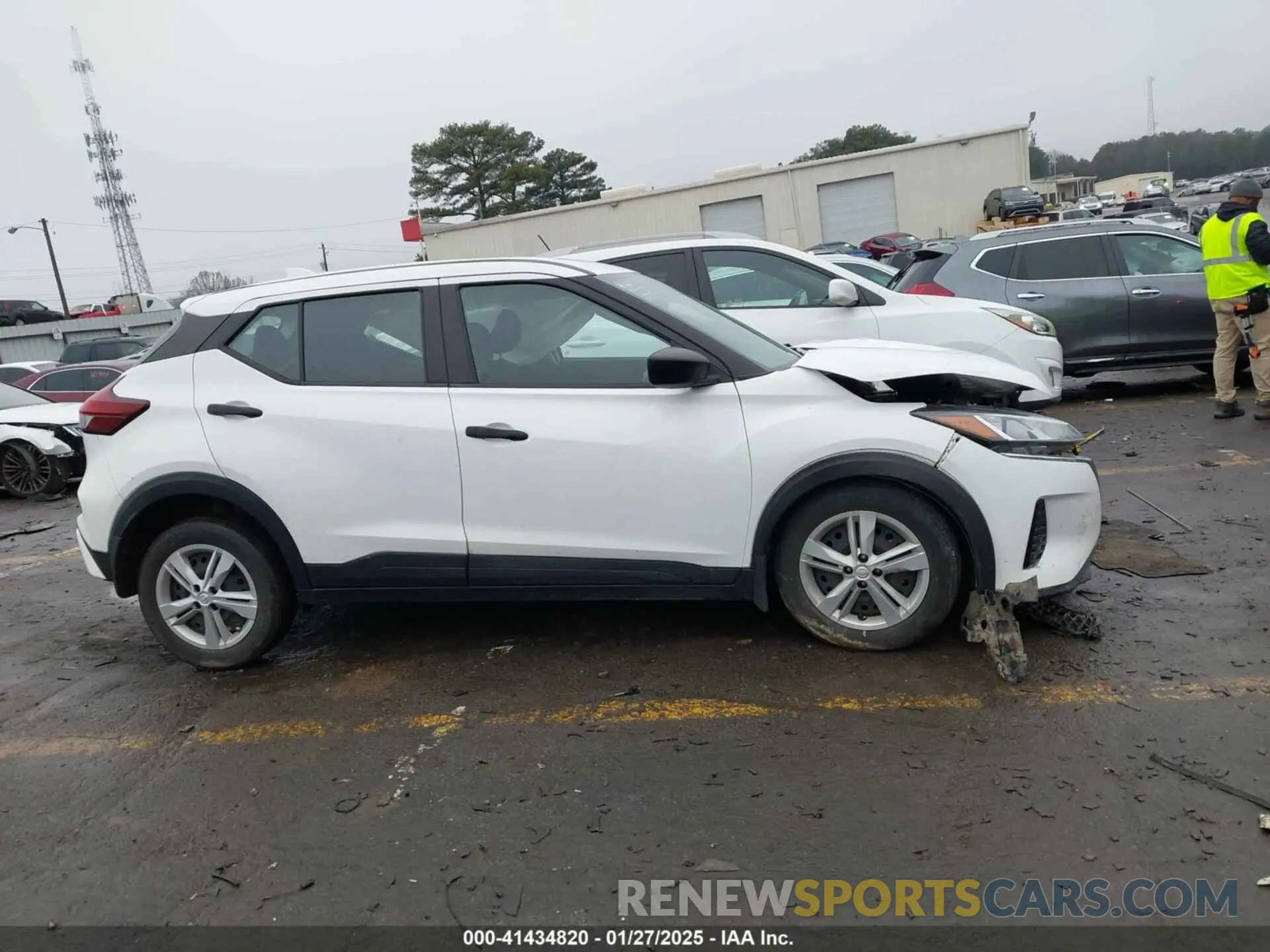14 Photograph of a damaged car 3N1CP5BV3NL511472 NISSAN KICKS 2022
