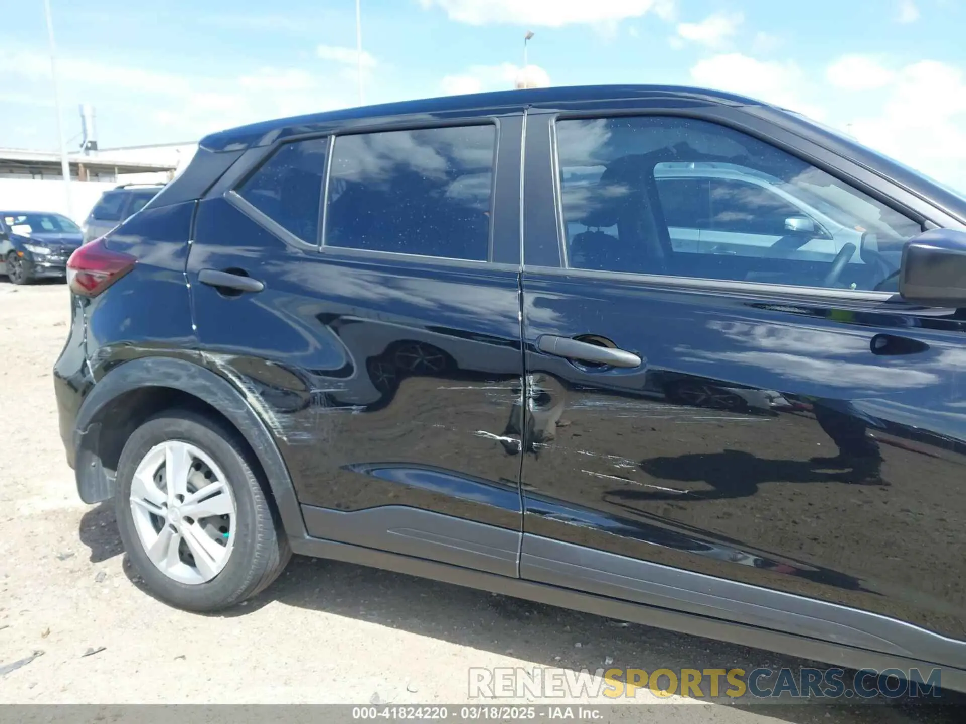 6 Photograph of a damaged car 3N1CP5BV3NL514002 NISSAN KICKS 2022