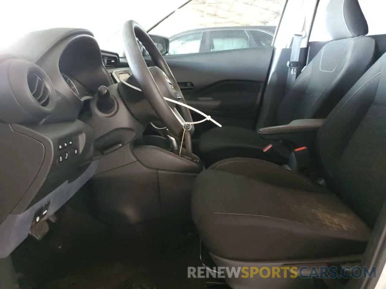 7 Photograph of a damaged car 3N1CP5BV4NL494942 NISSAN KICKS 2022