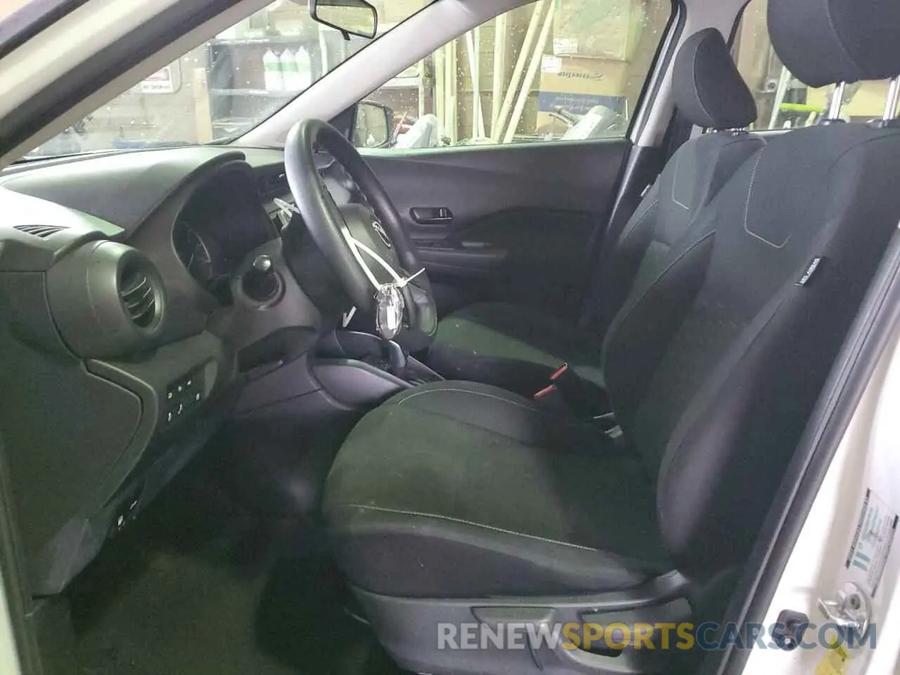 7 Photograph of a damaged car 3N1CP5BV4NL503588 NISSAN KICKS 2022