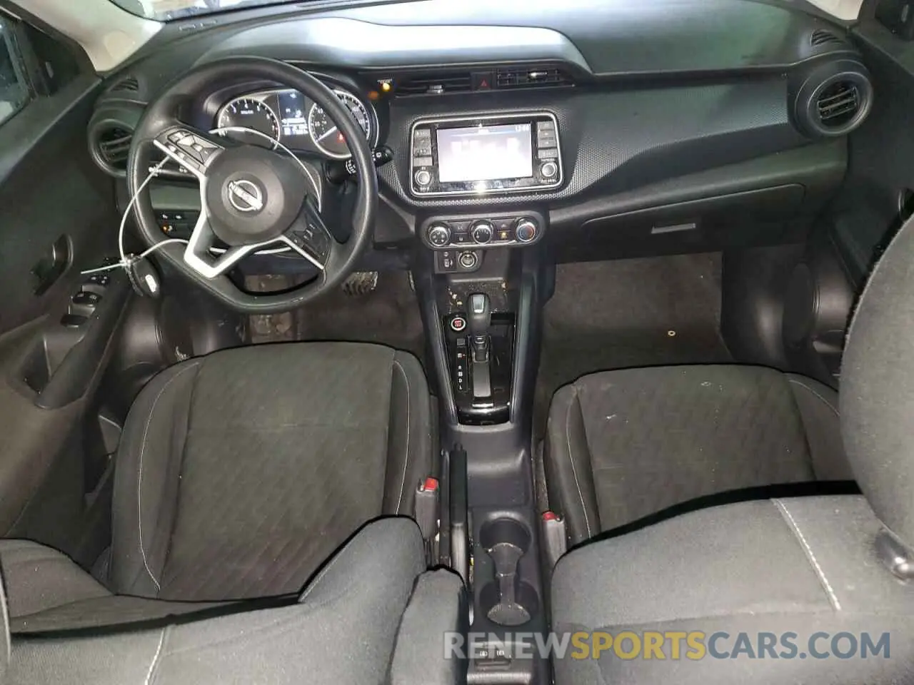 8 Photograph of a damaged car 3N1CP5BV4NL503588 NISSAN KICKS 2022