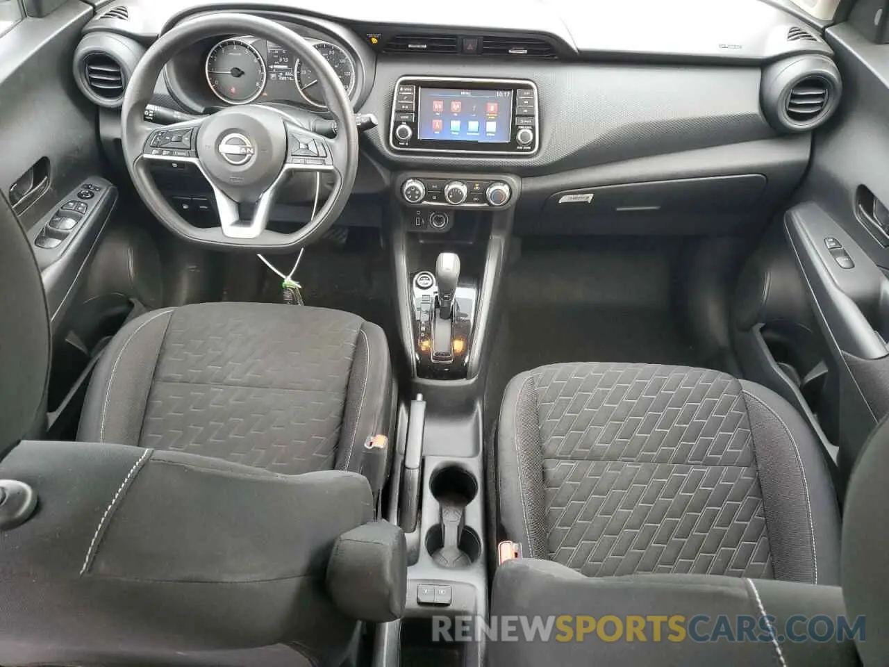 8 Photograph of a damaged car 3N1CP5BV5NL486753 NISSAN KICKS 2022