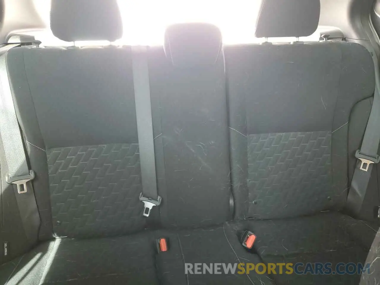 10 Photograph of a damaged car 3N1CP5BV8NL499805 NISSAN KICKS 2022
