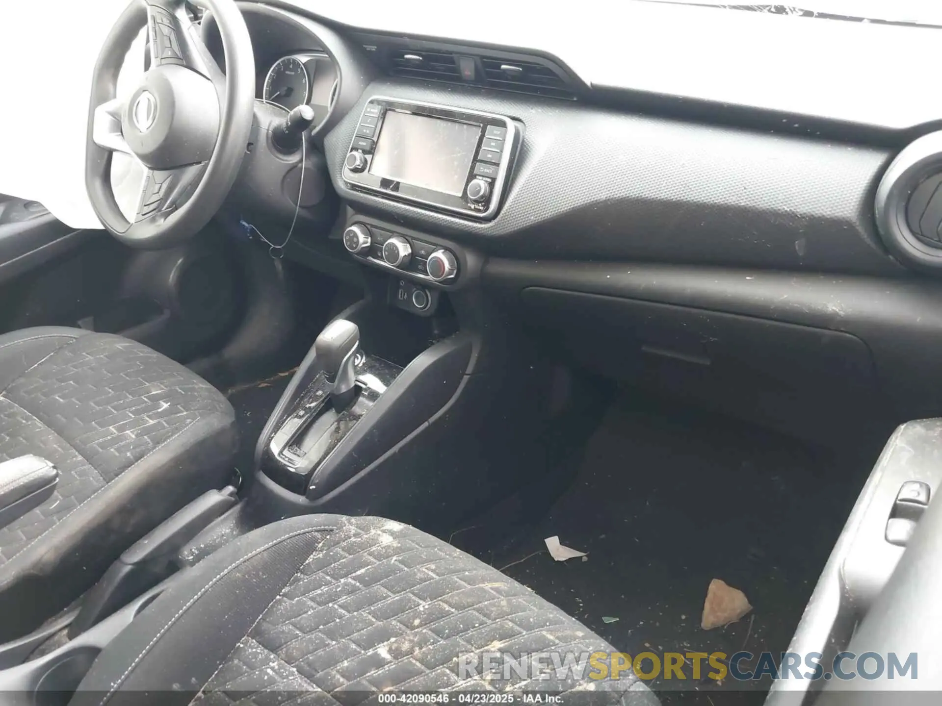 5 Photograph of a damaged car 3N1CP5BV8NL520412 NISSAN KICKS 2022
