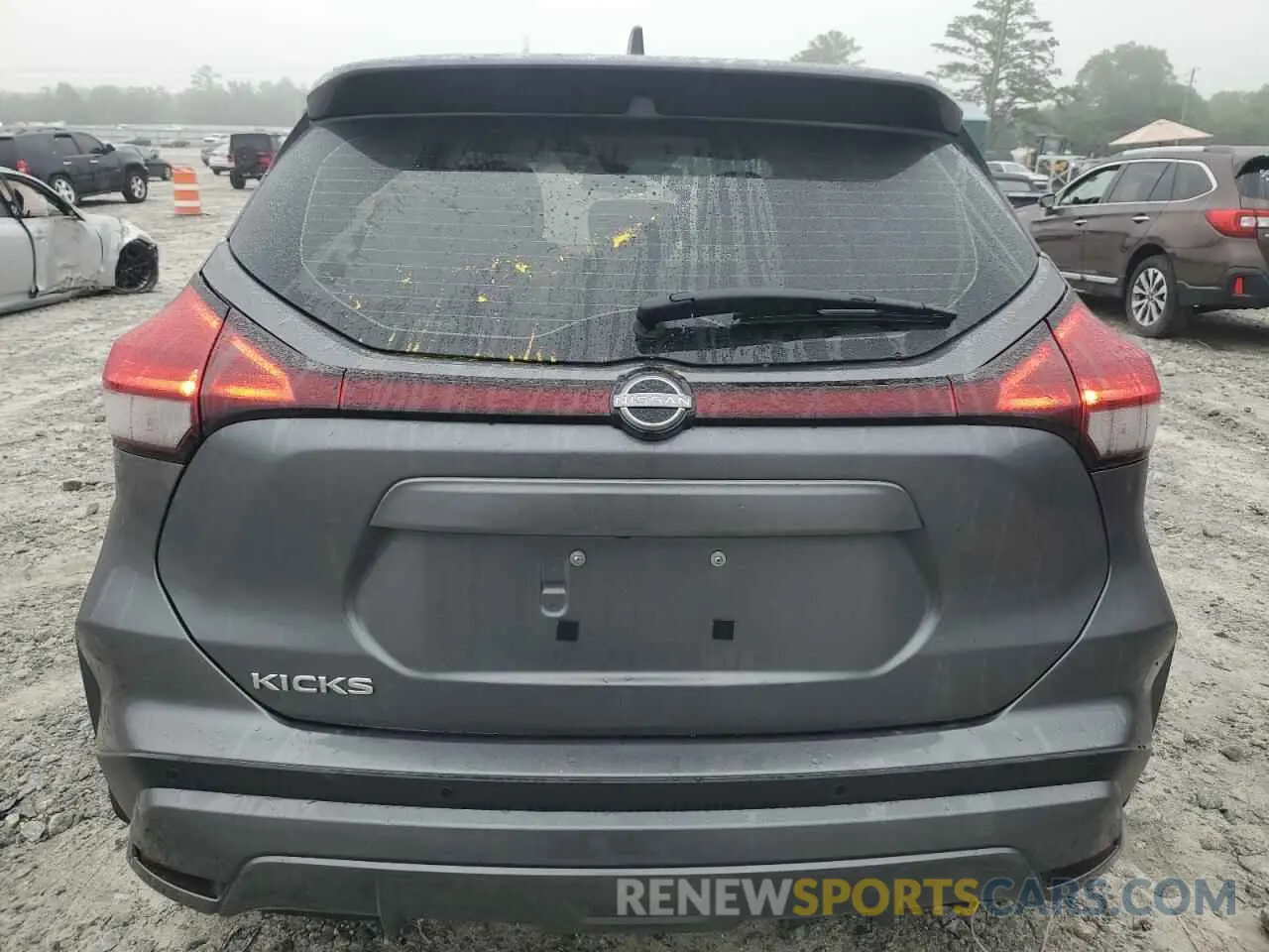 6 Photograph of a damaged car 3N1CP5BVXNL480205 NISSAN KICKS 2022