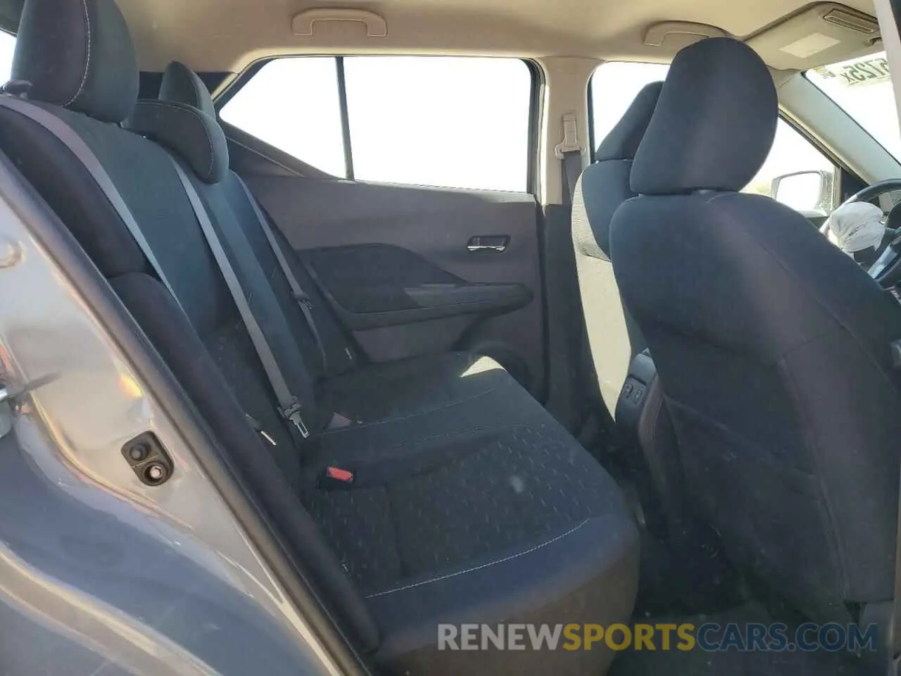 12 Photograph of a damaged car 3N1CP5CV0NL497044 NISSAN KICKS 2022