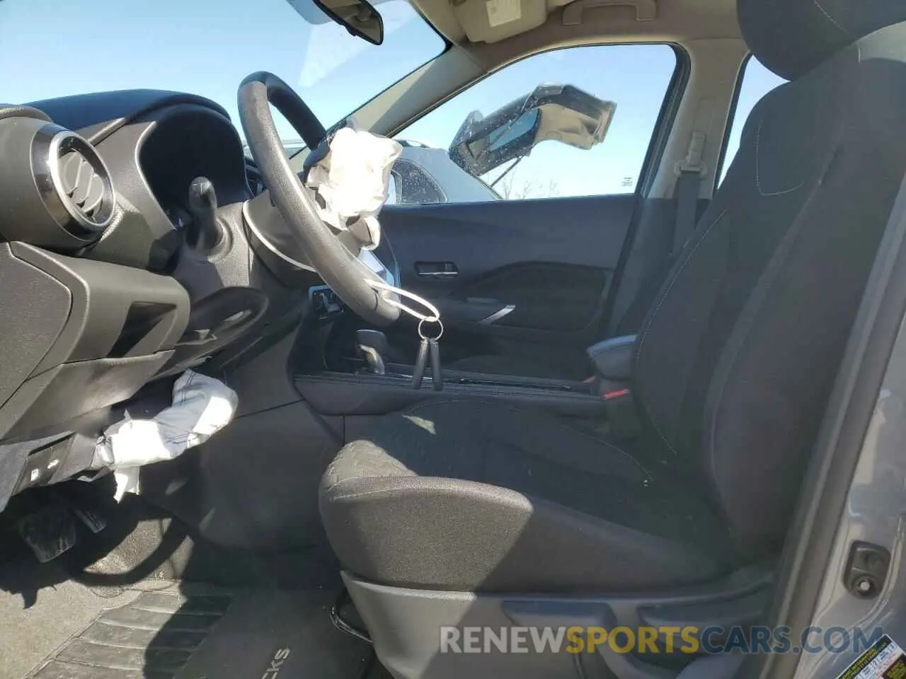 7 Photograph of a damaged car 3N1CP5CV0NL497044 NISSAN KICKS 2022