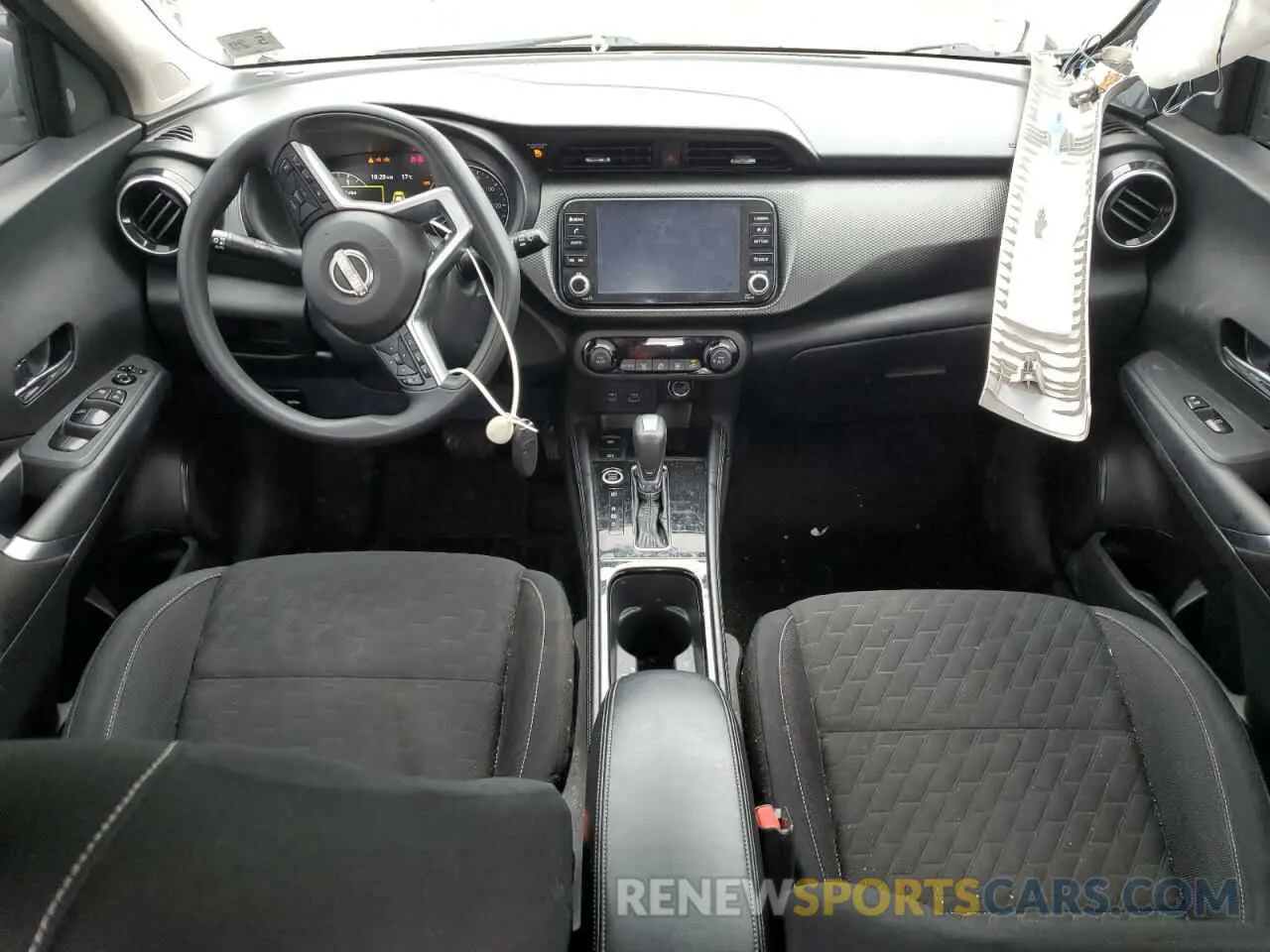 8 Photograph of a damaged car 3N1CP5CV0NL507037 NISSAN KICKS 2022
