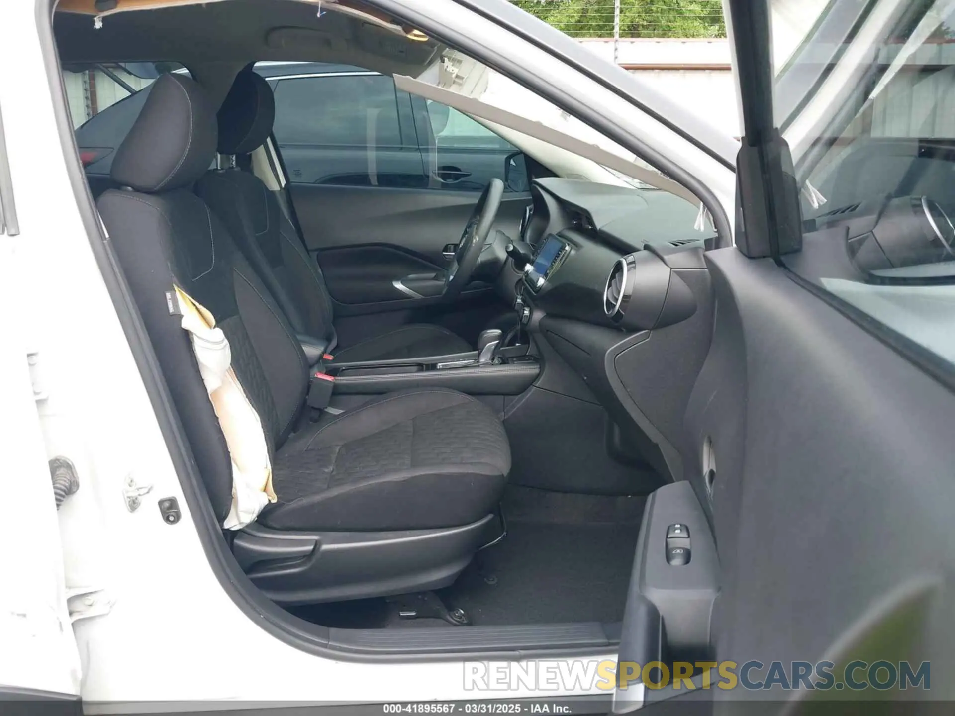 5 Photograph of a damaged car 3N1CP5CV1NL518712 NISSAN KICKS 2022