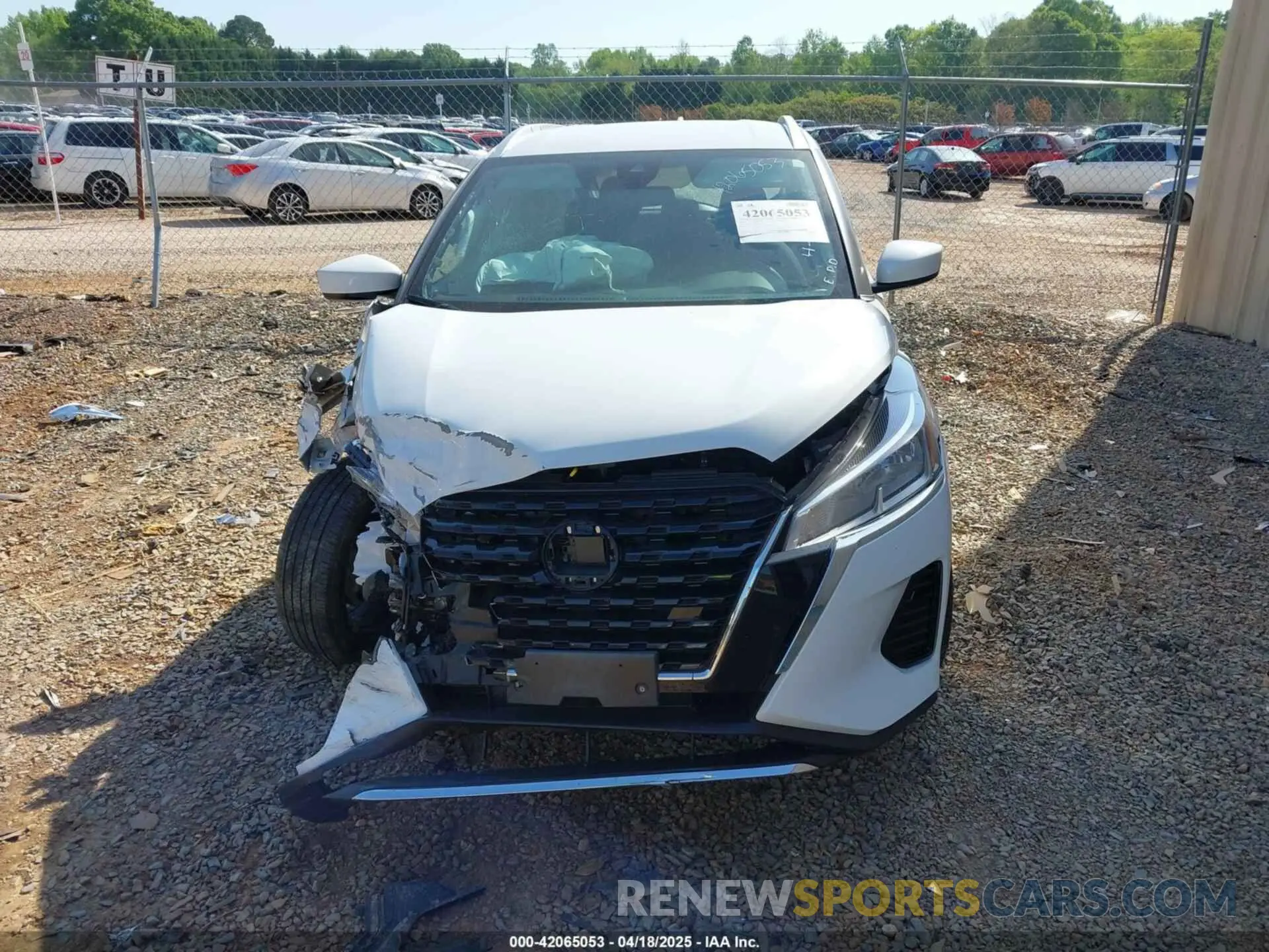 13 Photograph of a damaged car 3N1CP5CV3NL523376 NISSAN KICKS 2022