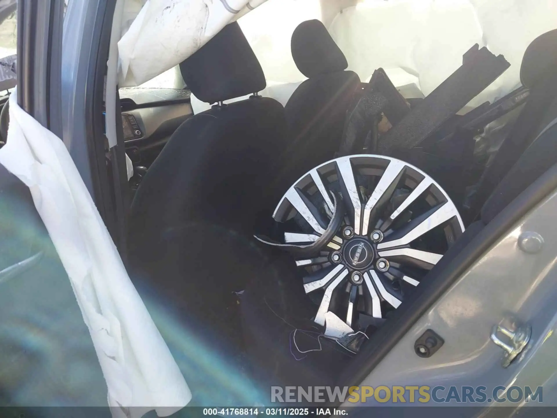 8 Photograph of a damaged car 3N1CP5CV4NL490226 NISSAN KICKS 2022
