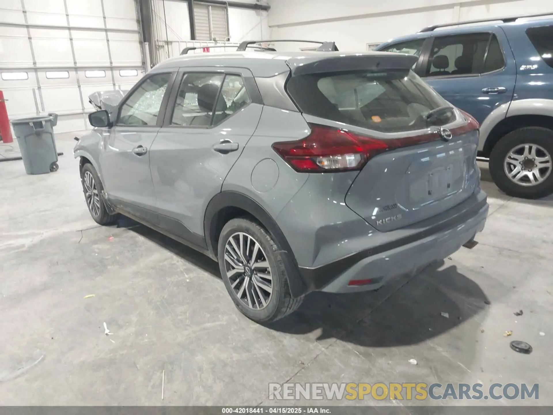 3 Фотография поврежденного автомобиля 3N1CP5CV4NL498973 NISSAN KICKS 2022