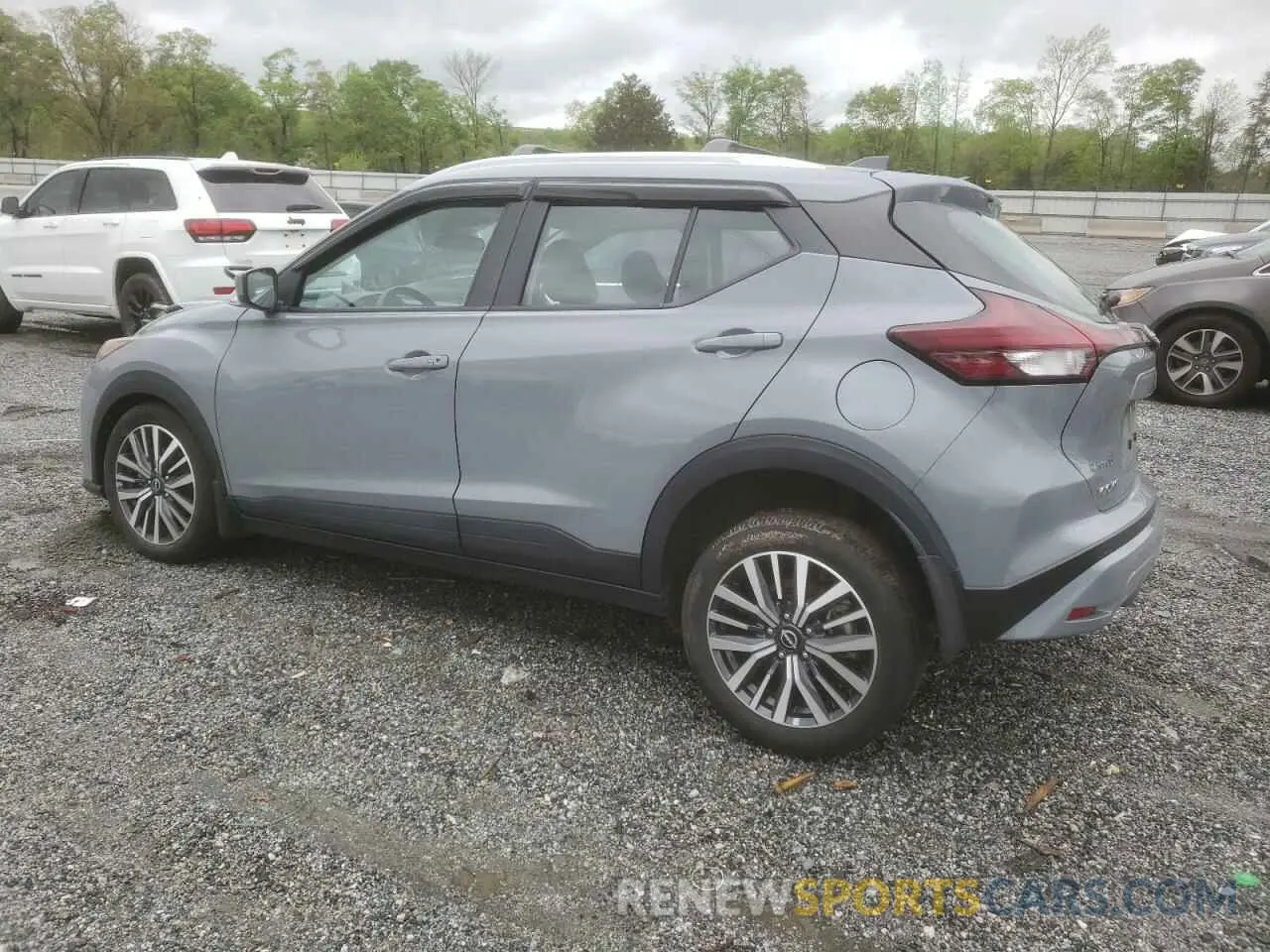 2 Photograph of a damaged car 3N1CP5CV4NL501676 NISSAN KICKS 2022