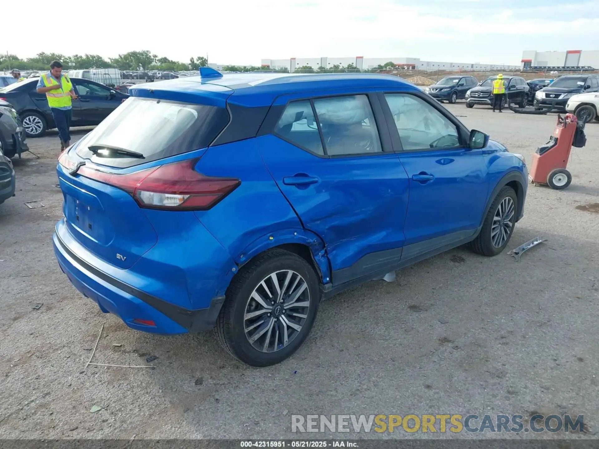 4 Фотография поврежденного автомобиля 3N1CP5CV4NL521619 NISSAN KICKS 2022