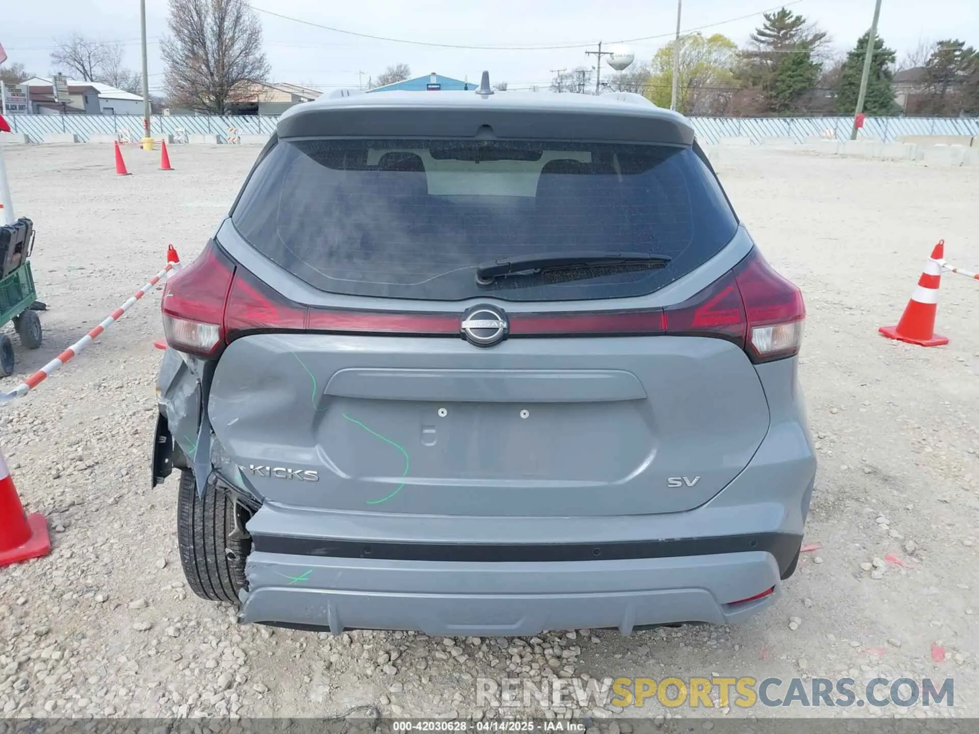 16 Photograph of a damaged car 3N1CP5CV6NL520147 NISSAN KICKS 2022