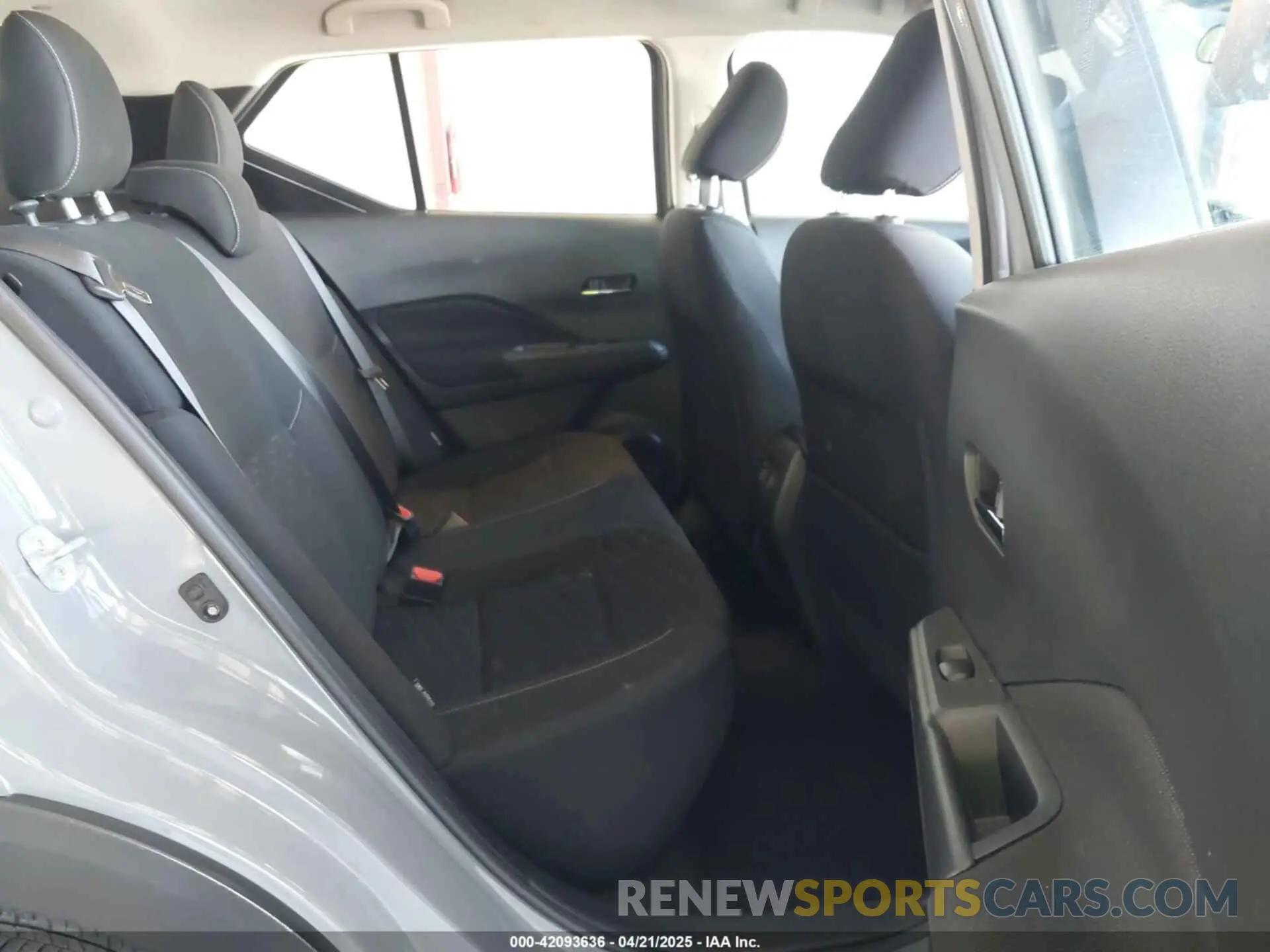 8 Фотография поврежденного автомобиля 3N1CP5CV7NL490110 NISSAN KICKS 2022