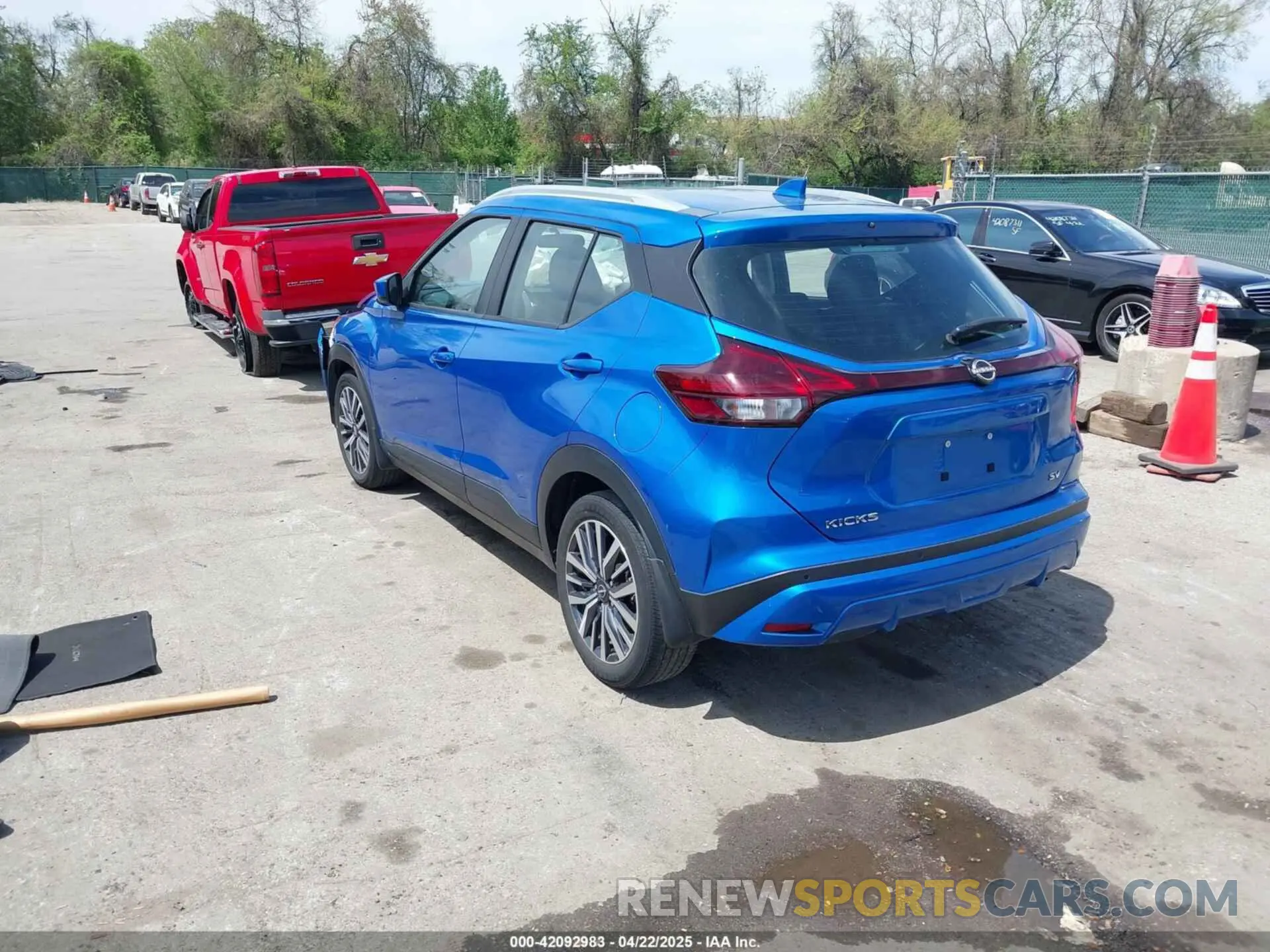 3 Photograph of a damaged car 3N1CP5CV9NL519252 NISSAN KICKS 2022