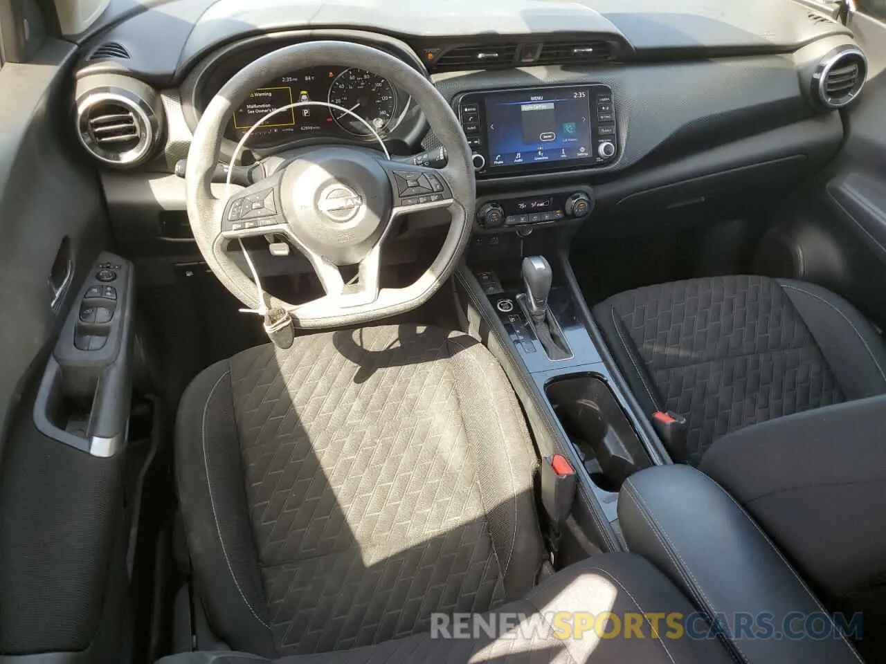 8 Photograph of a damaged car 3N1CP5CVXNL482826 NISSAN KICKS 2022