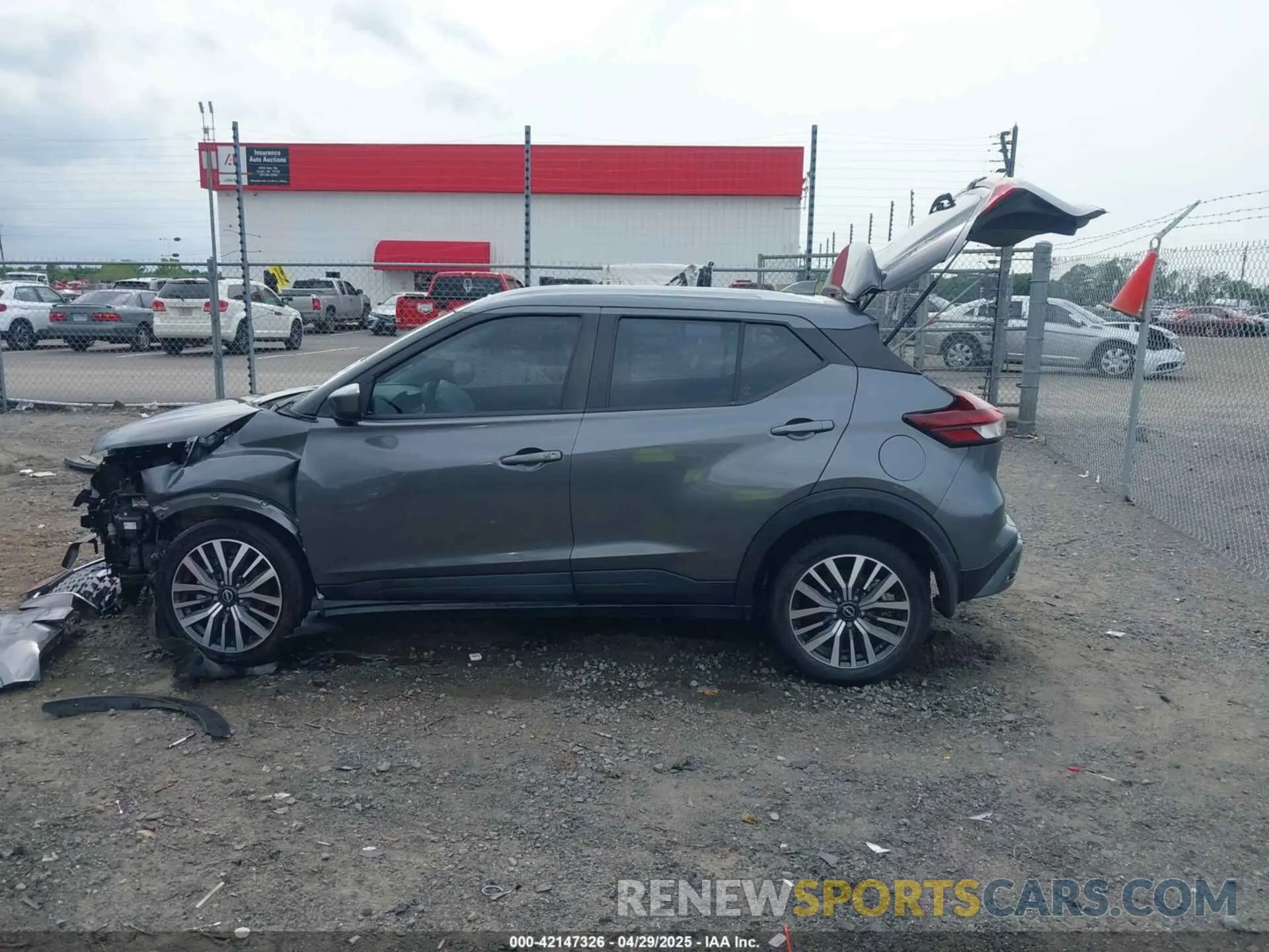 14 Photograph of a damaged car 3N1CP5CVXNL510978 NISSAN KICKS 2022