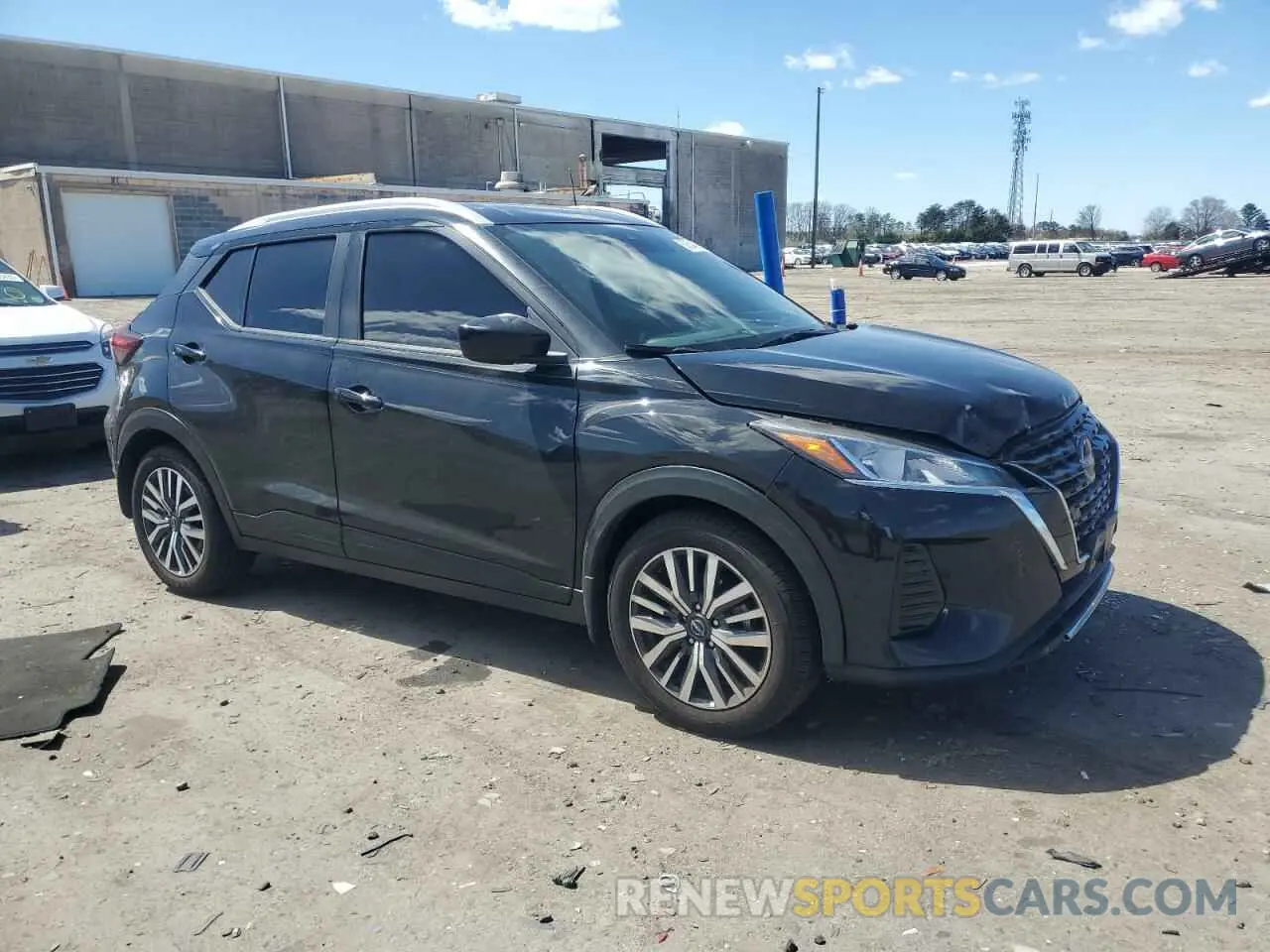4 Photograph of a damaged car 3N1CP5CVXNL526274 NISSAN KICKS 2022