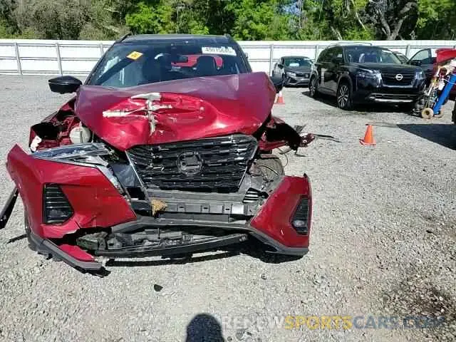 12 Photograph of a damaged car 3N1CP5DV3NL529189 NISSAN KICKS 2022