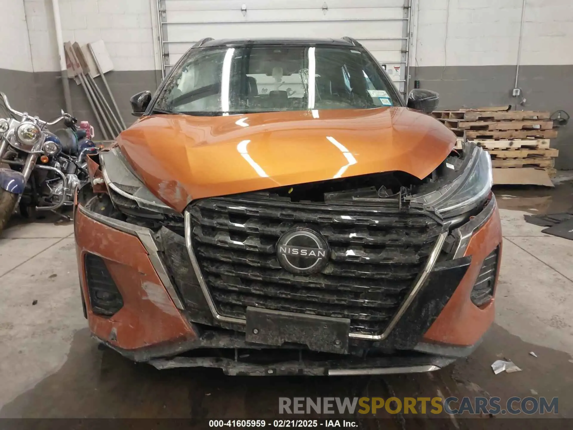 13 Photograph of a damaged car 3N1CP5DV4NL528018 NISSAN KICKS 2022