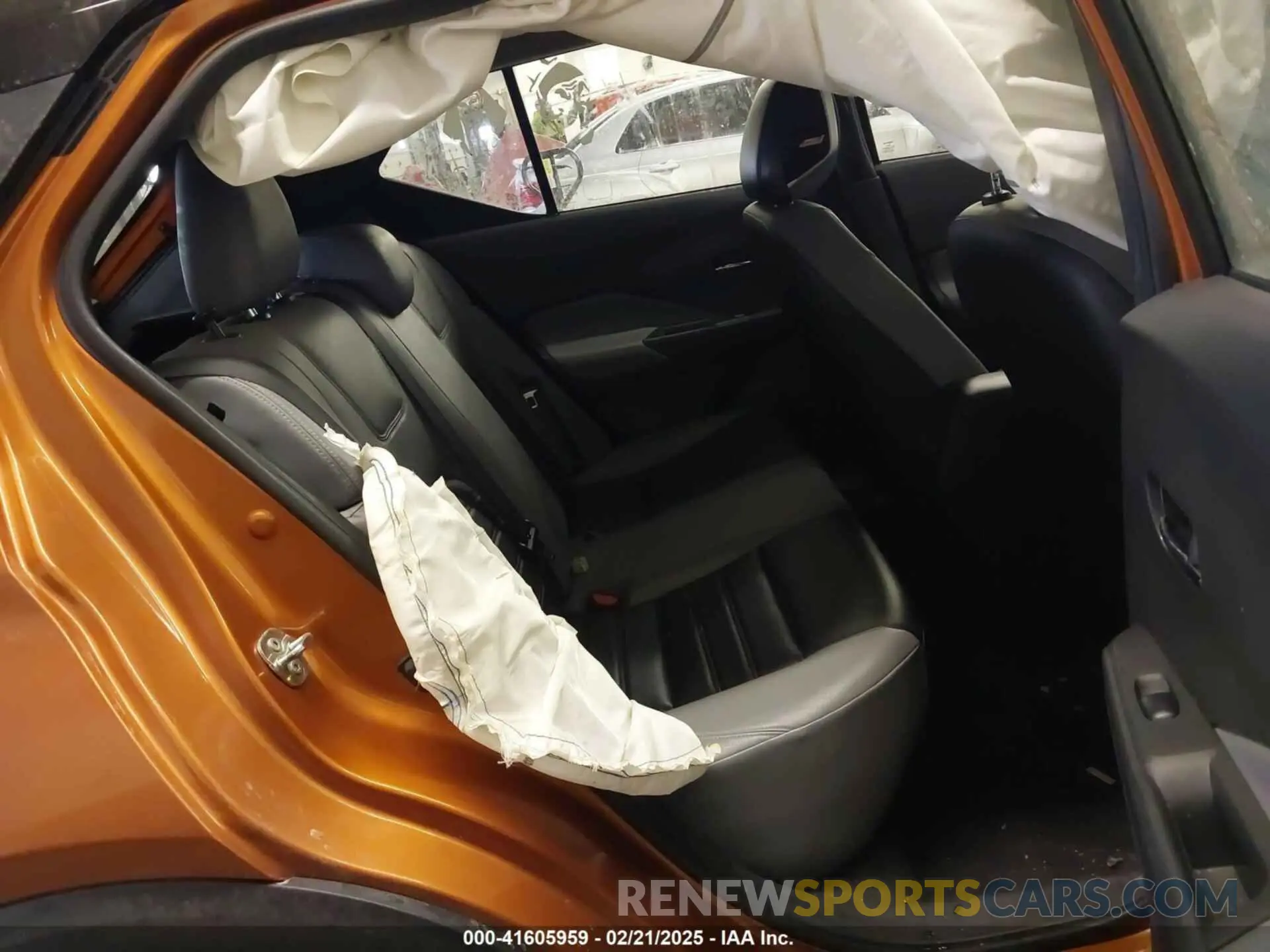 8 Photograph of a damaged car 3N1CP5DV4NL528018 NISSAN KICKS 2022